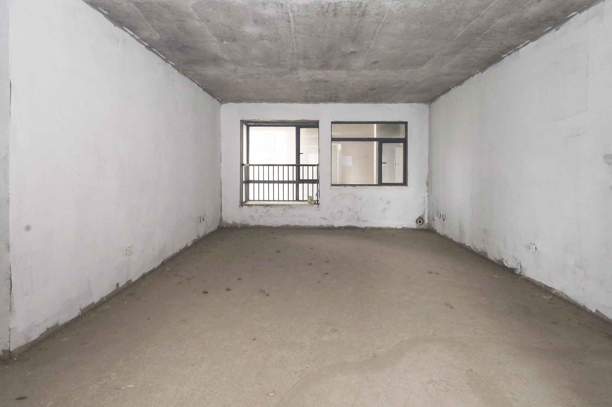 双湾国际(湘江御景花园)  5室2厅1卫    149.0万 双湾国际(湘江御景花园)  5室2厅1卫    149.0万客厅