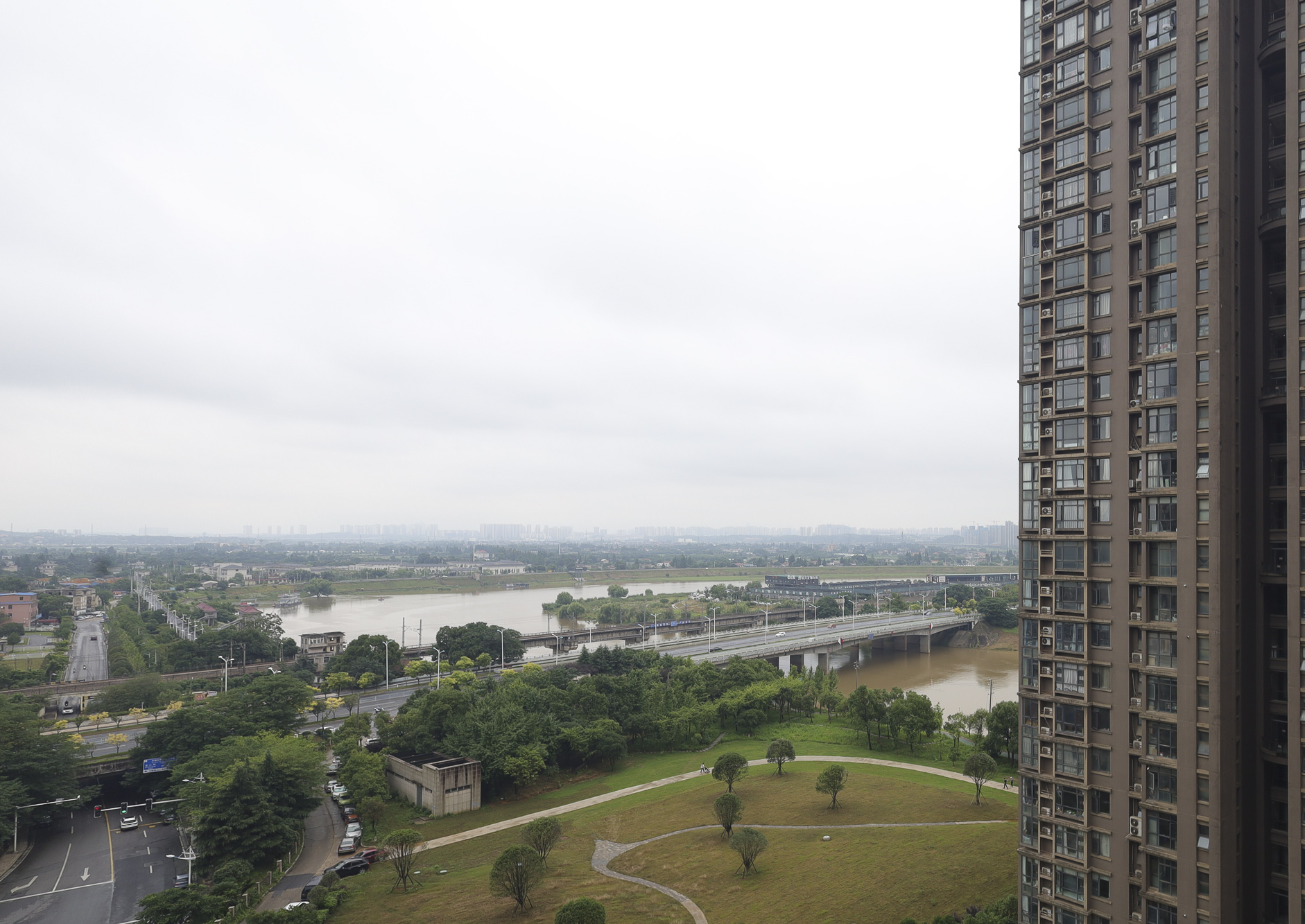 双湾国际(湘江御景花园)  5室2厅1卫    149.0万 双湾国际(湘江御景花园)  5室2厅1卫    149.0万其他