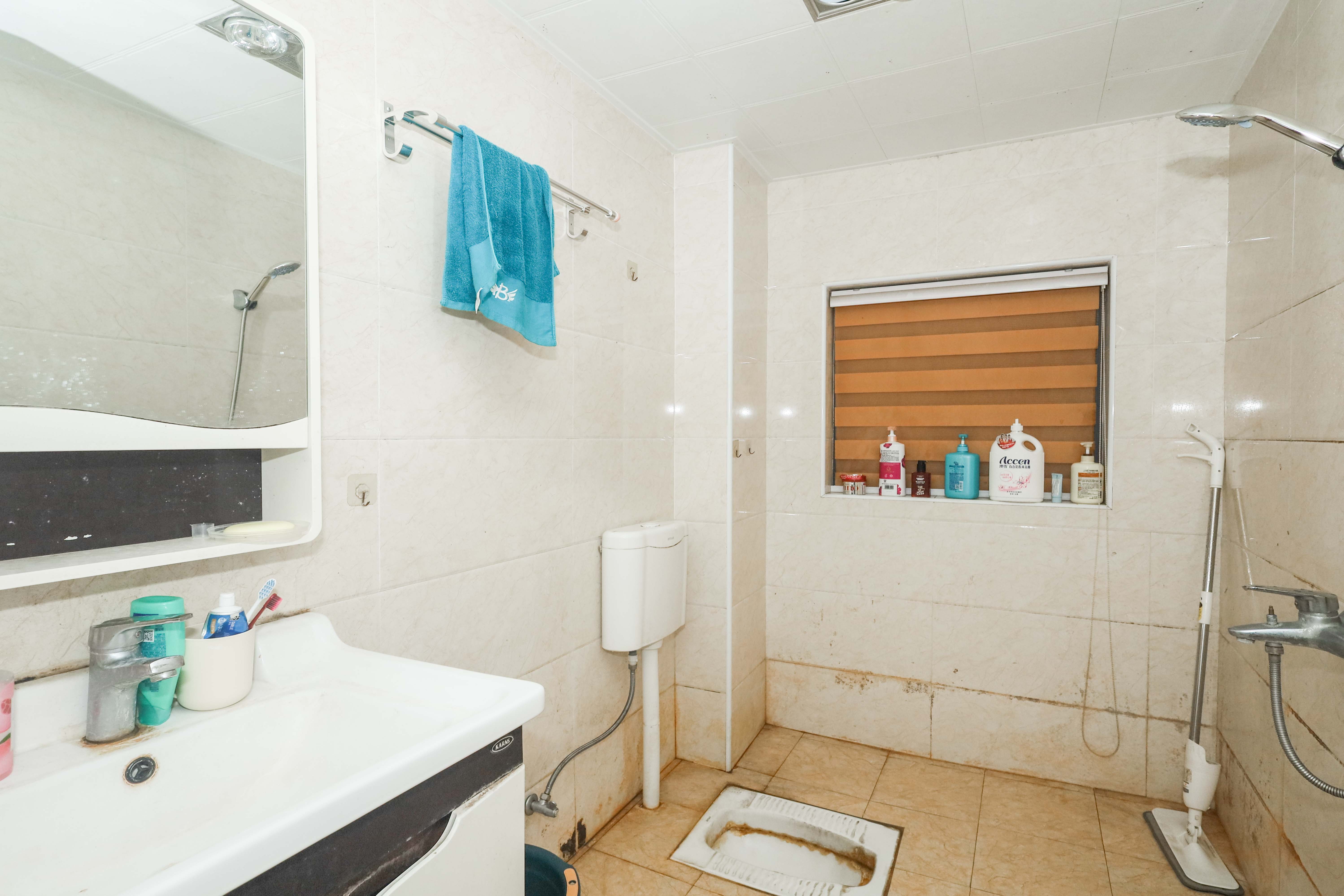 天元涉外景园C区 3室2厅1卫 90.0万 天元涉外景园C区 3室2厅1卫 90.0万其他