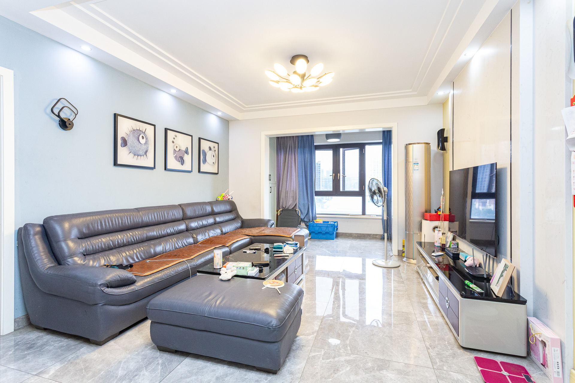 润和又一城  3室2厅2卫    109.0万客厅