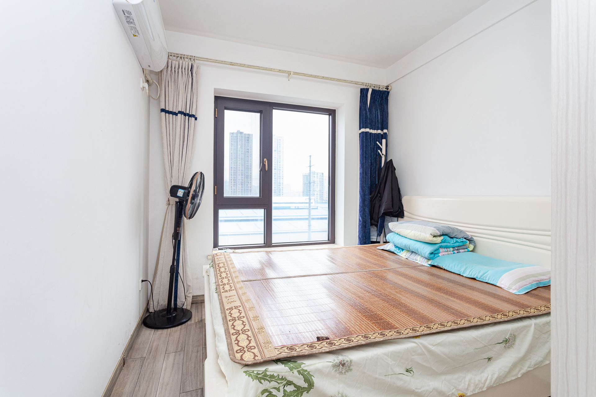 润和又一城  3室2厅2卫    109.0万卧室