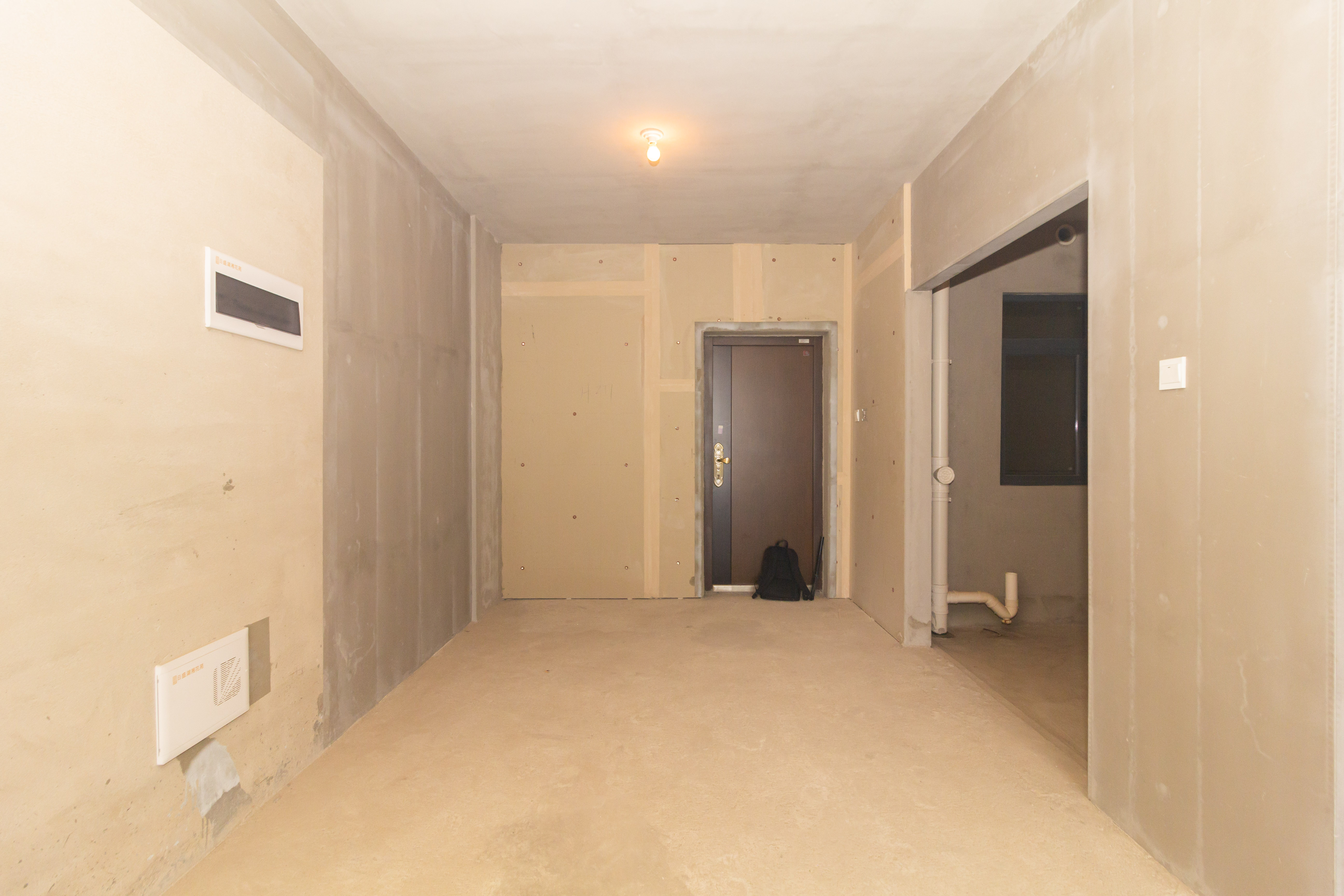 日盛湖湘花苑  3室2厅2卫    78.0万 日盛湖湘花苑  3室2厅2卫    78.0万客厅