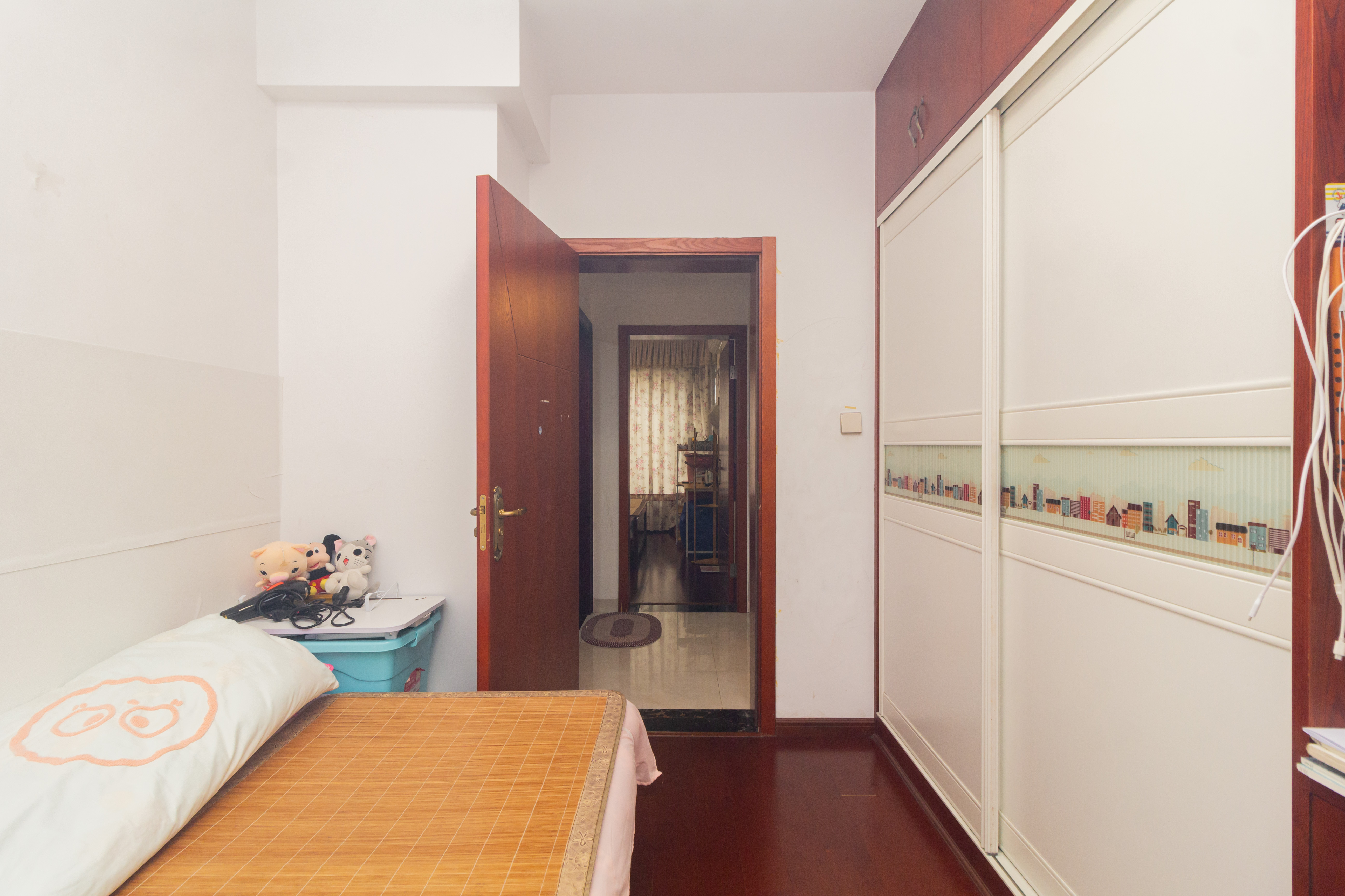 中国铁建国际城一期  3室2厅1卫    76.0万 中国铁建国际城一期  3室2厅1卫    76.0万卧室