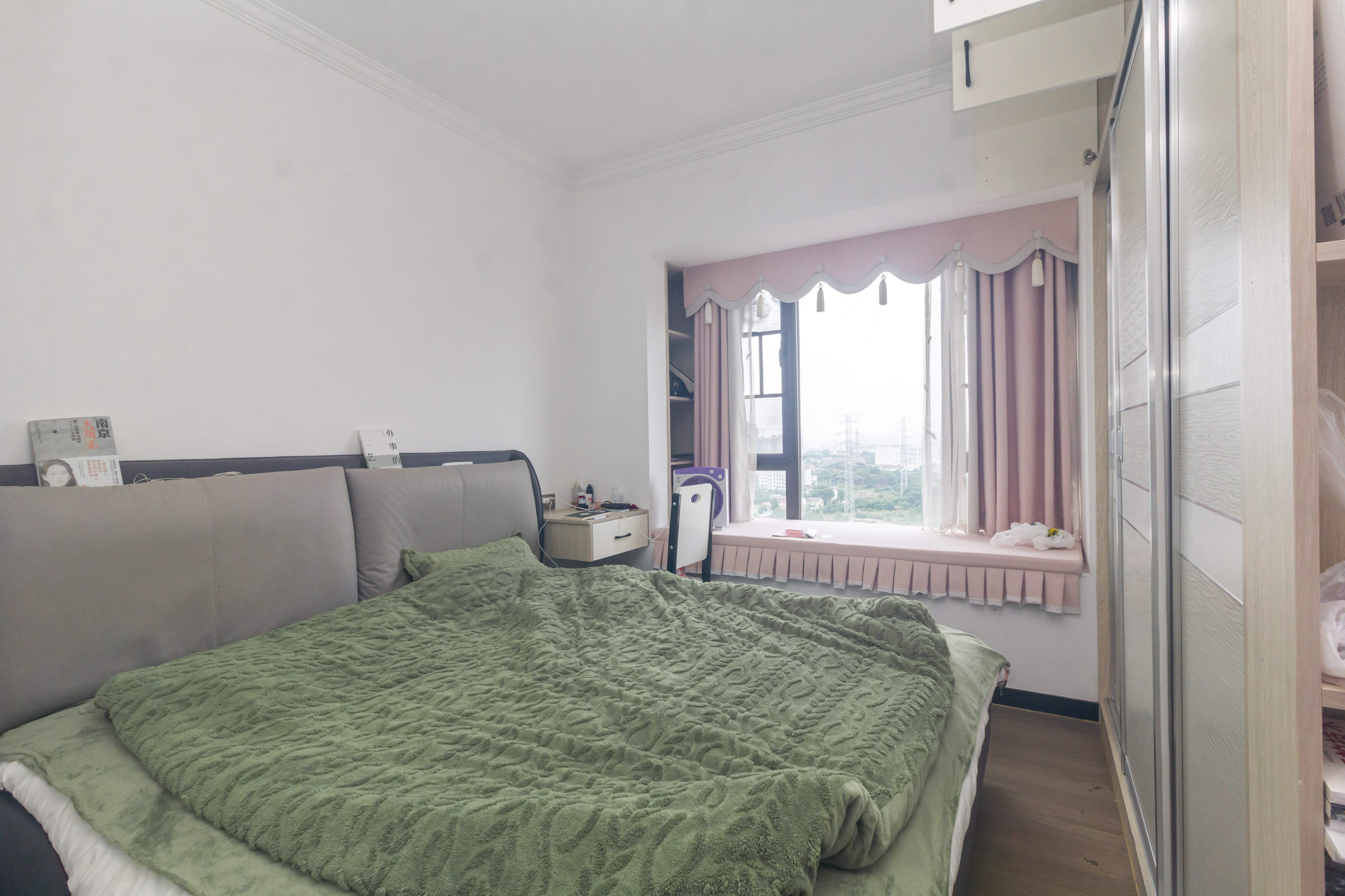 雅居乐新地  3室2厅2卫    85.0万 雅居乐新地  3室2厅2卫    85.0万卧室