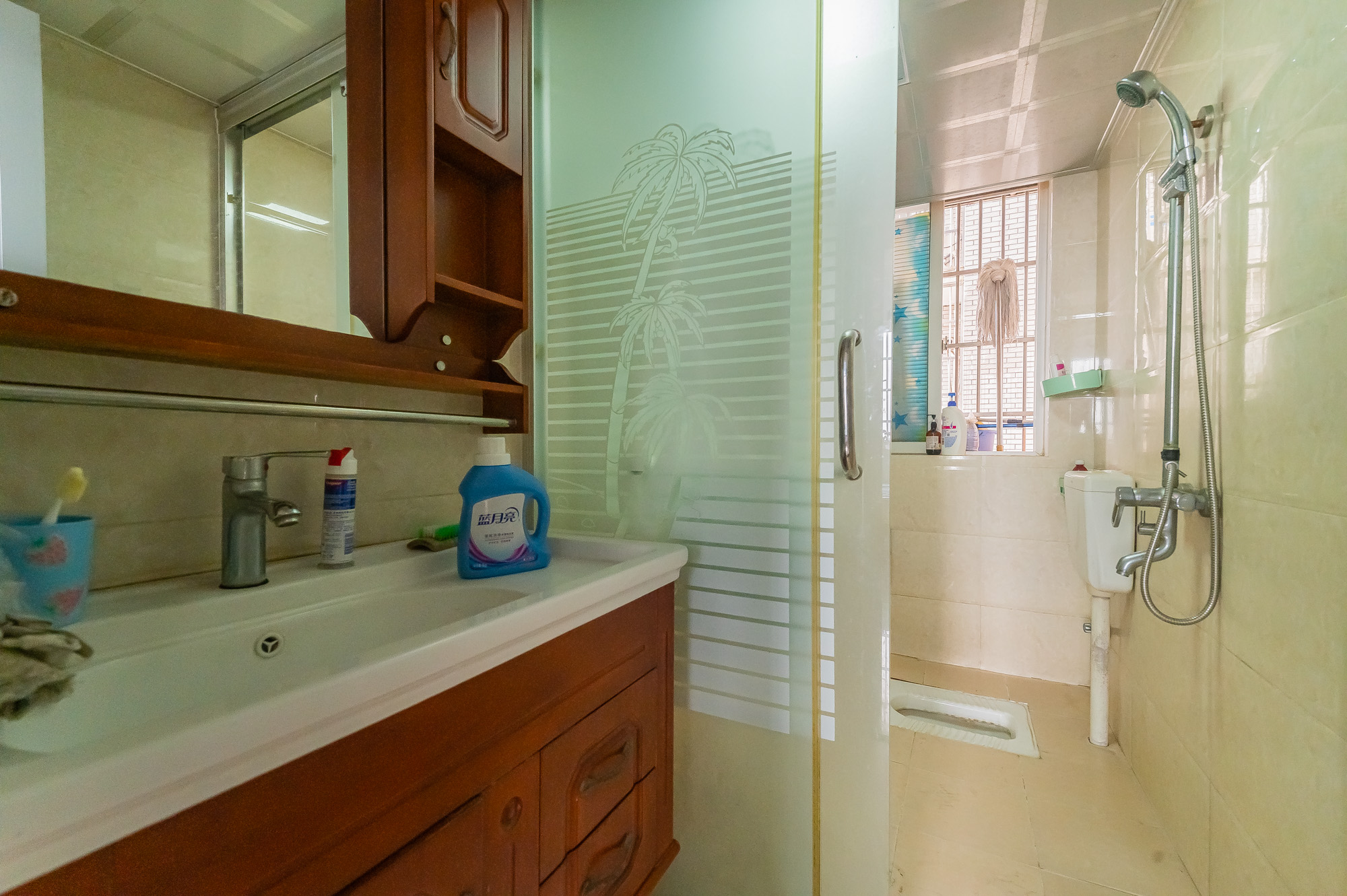 锦璨家园  3室2厅1卫    62.8万卫生间