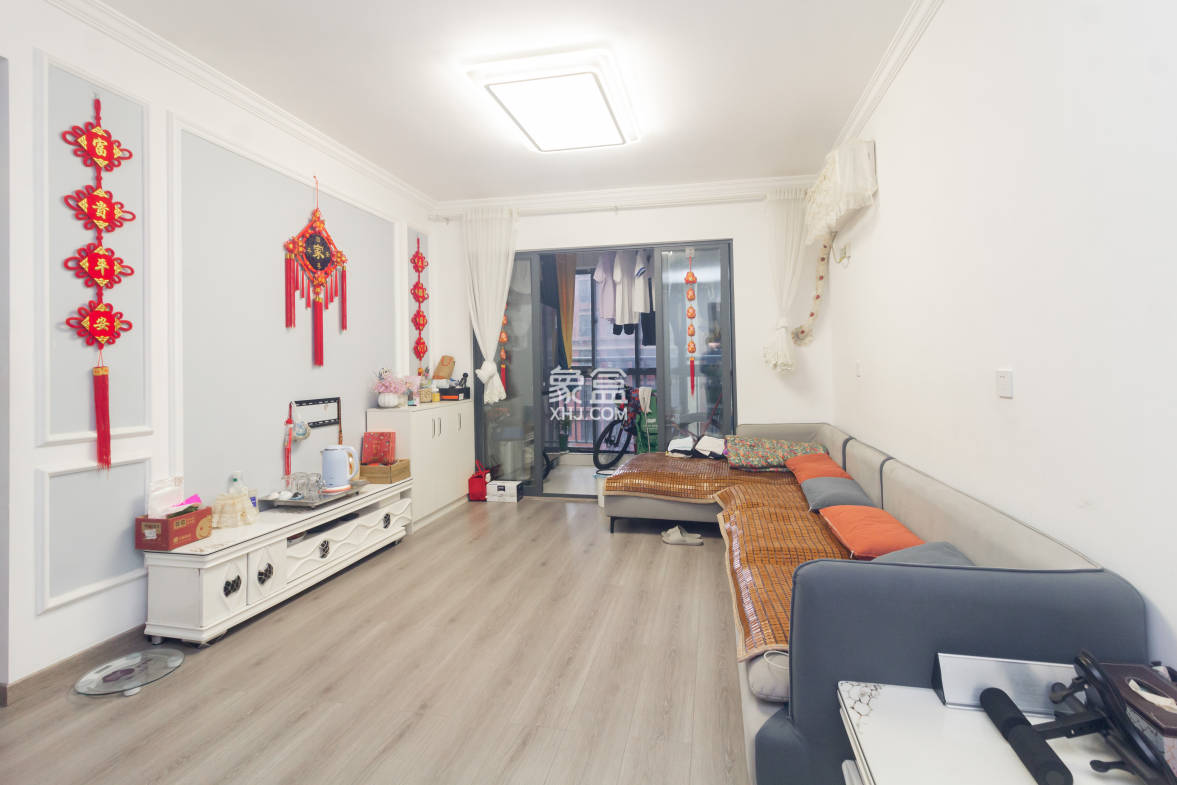 海德公园  3室2厅1卫    52.8万 海德公园  3室2厅1卫    52.8万客厅