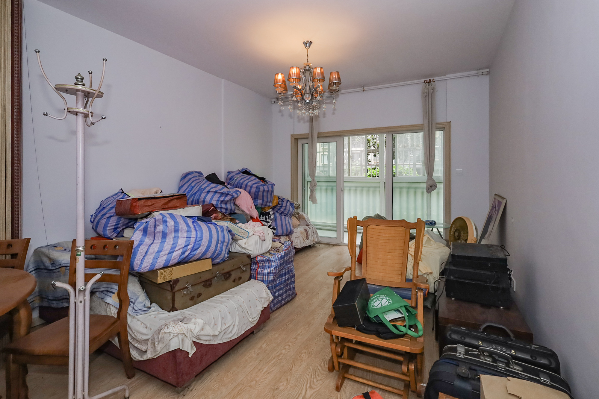 德润园  2室2厅1卫    62.8万 德润园  2室2厅1卫    62.8万客厅