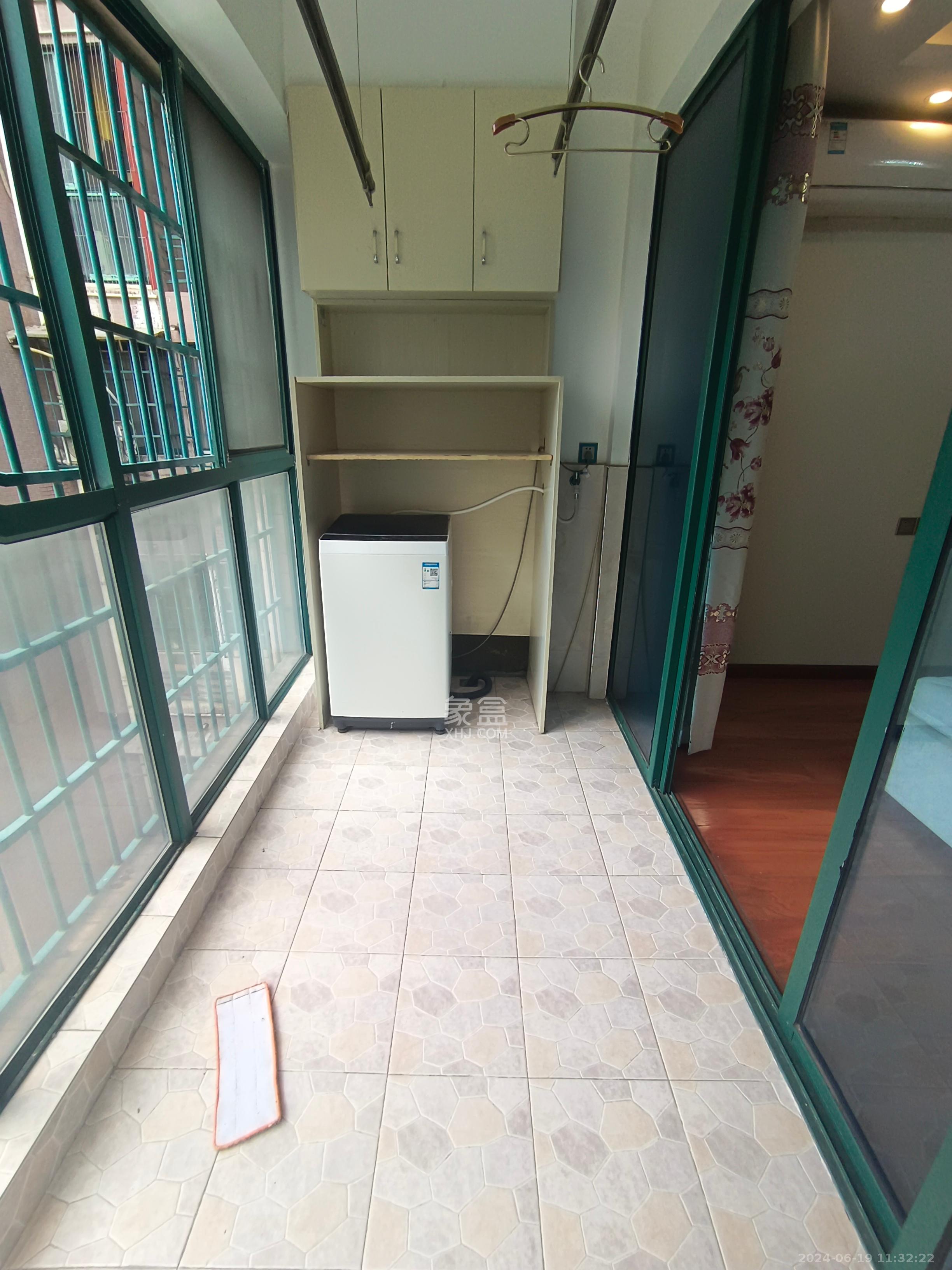 才子佳郡  4室2厅1卫   3000.00元/月室内图