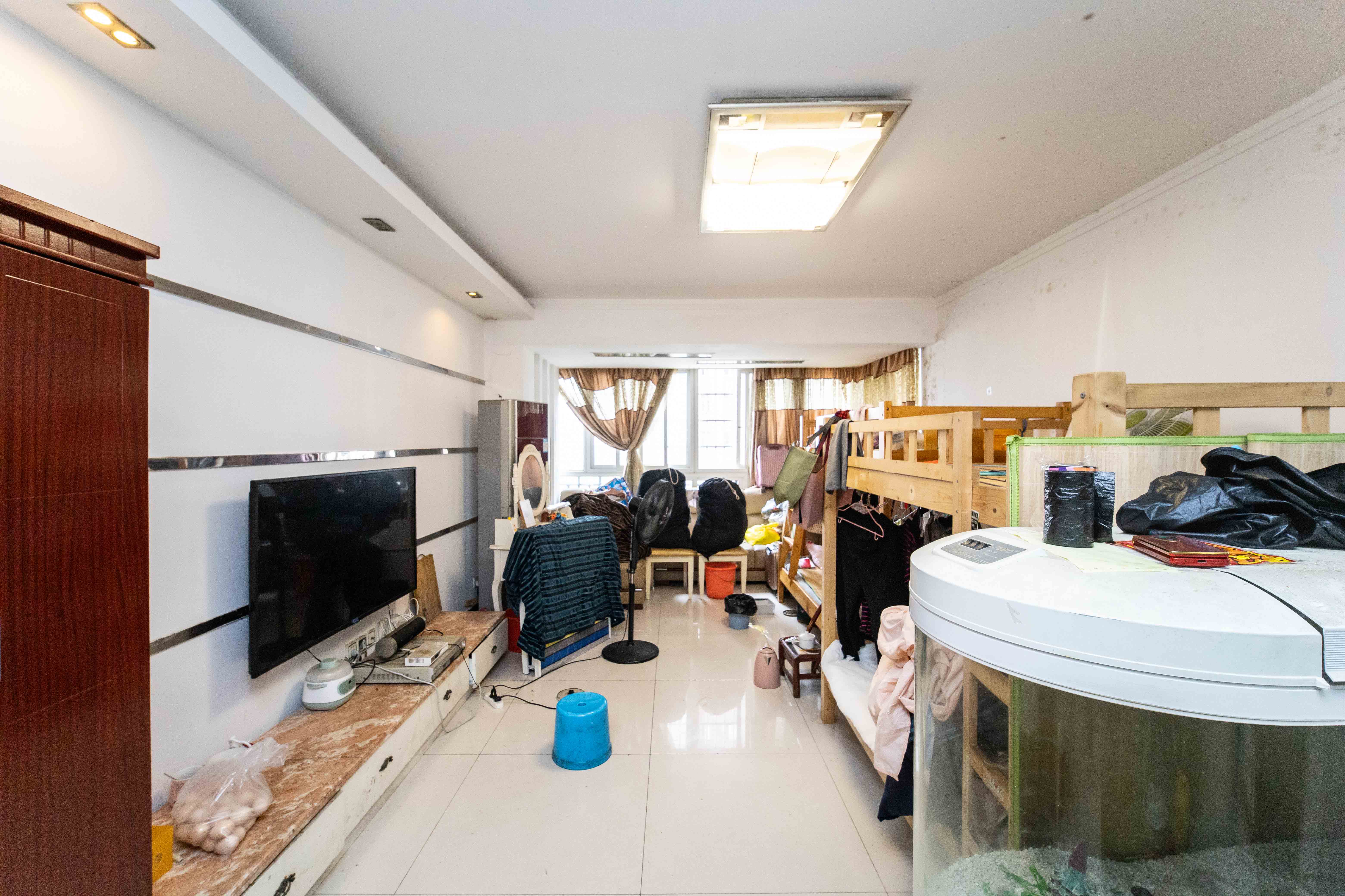 一品东庭  3室2厅2卫   96.00万