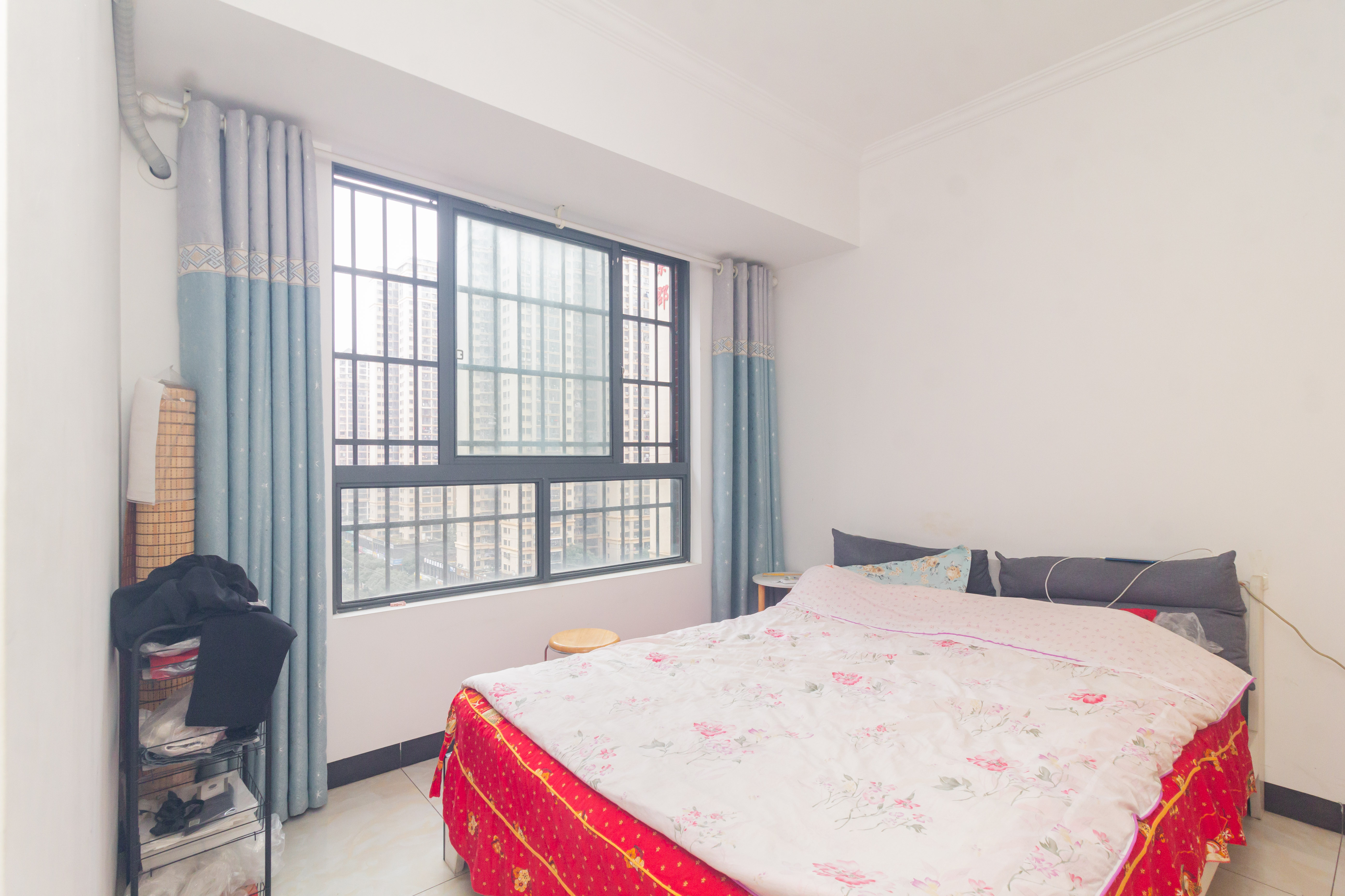 海德公园 4室2厅2卫 74.8万 海德公园 4室2厅2卫 74.8万卧室