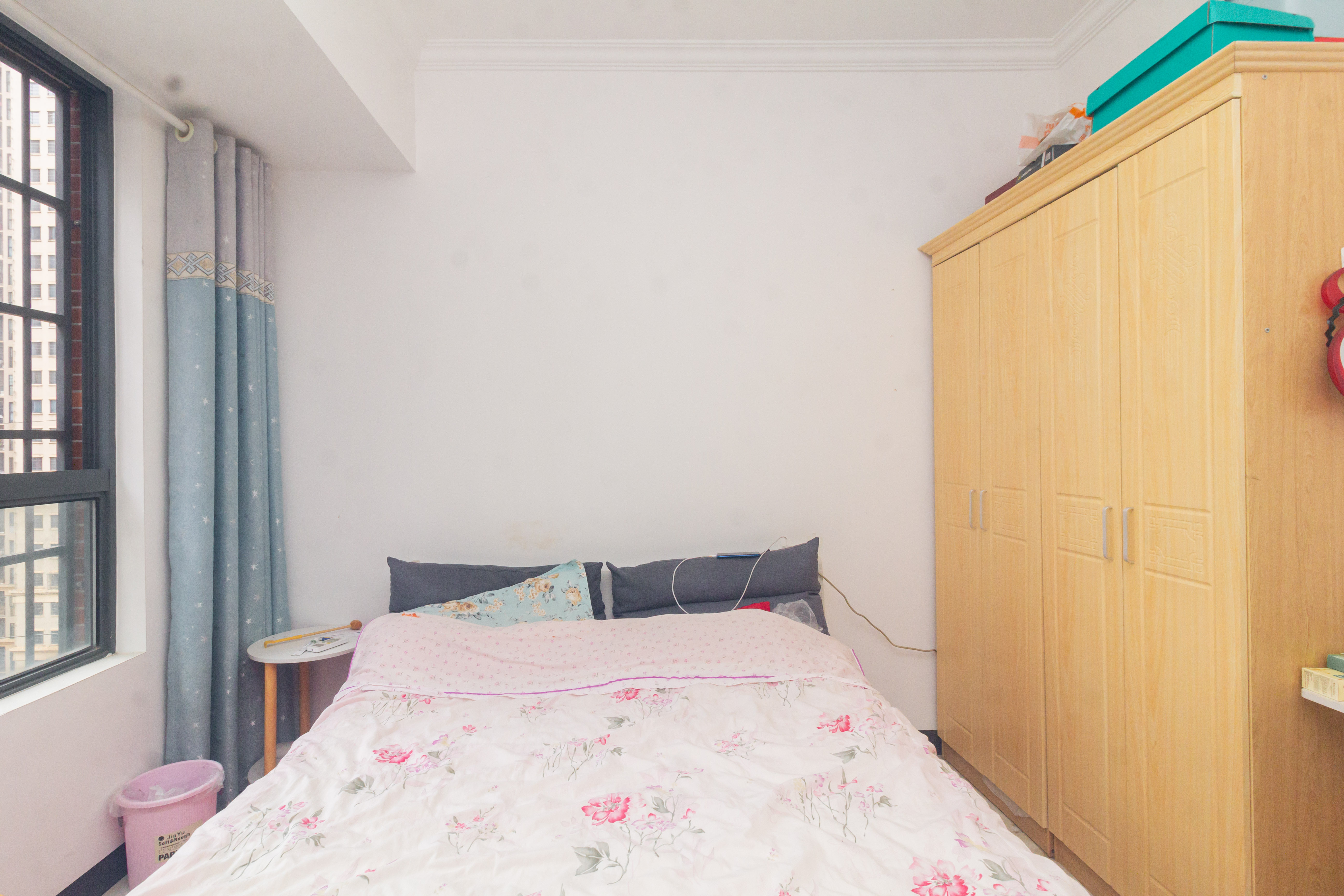 海德公园 4室2厅2卫 74.8万 海德公园 4室2厅2卫 74.8万卧室