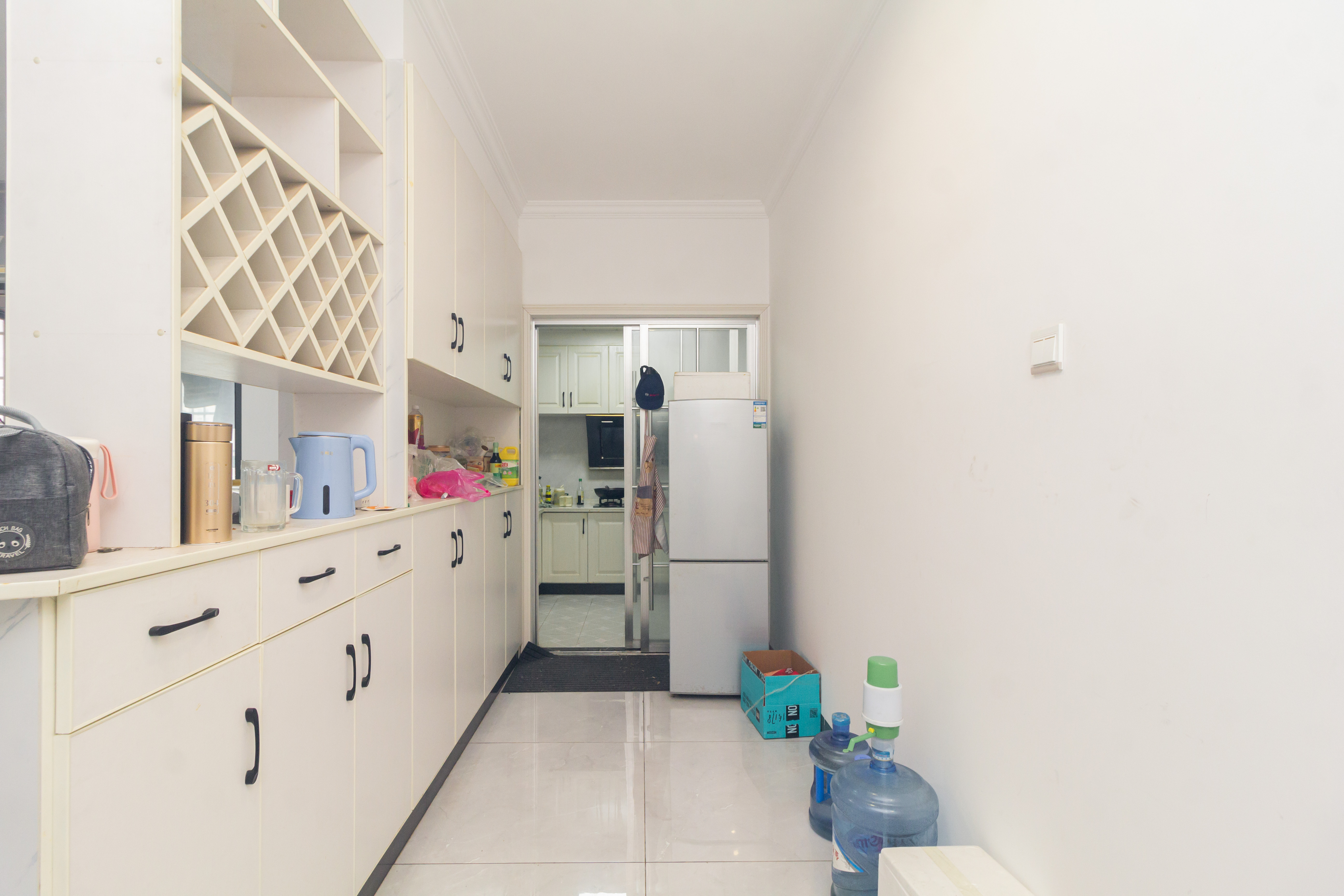 海德公园 4室2厅2卫 74.8万 海德公园 4室2厅2卫 74.8万客厅