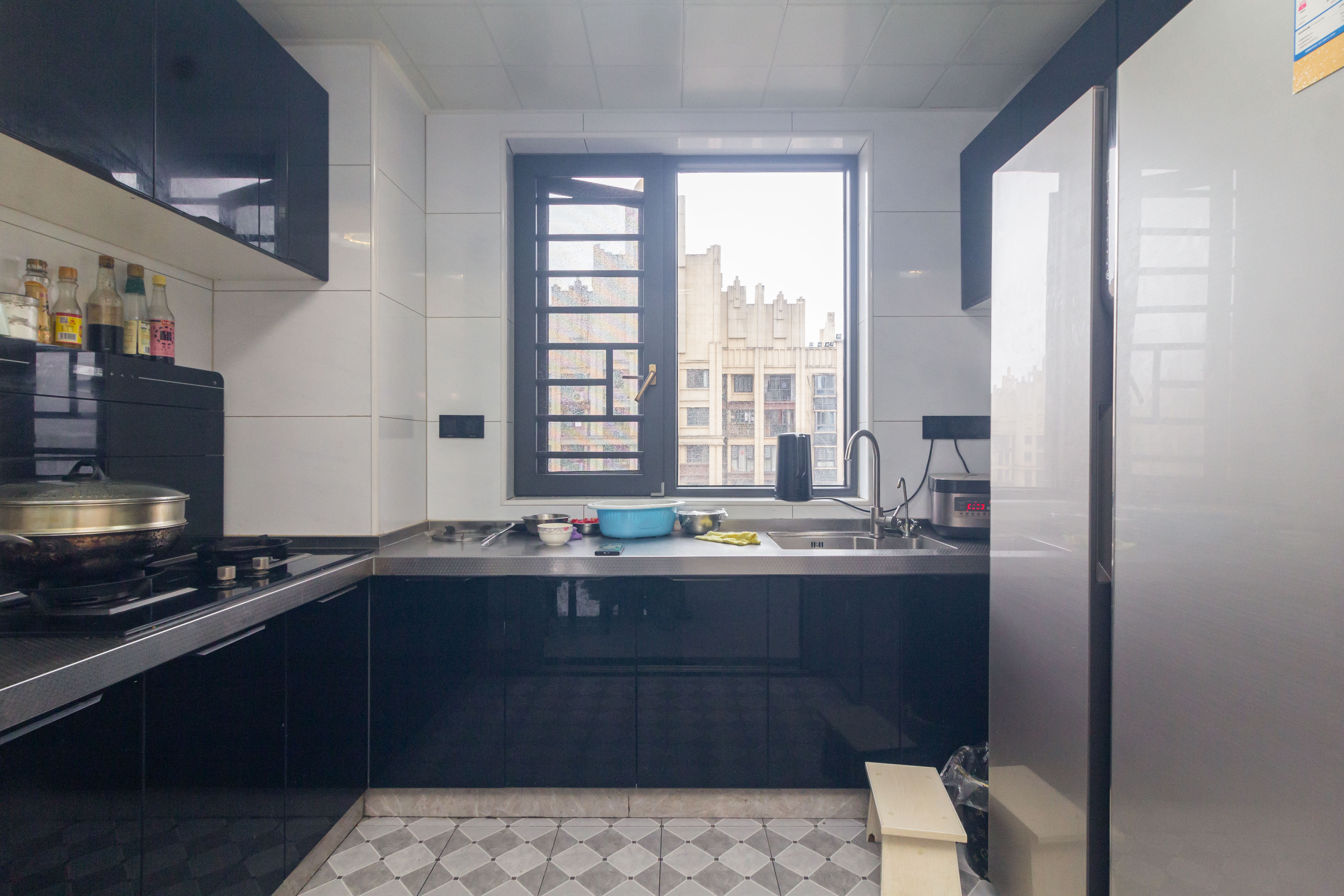 东方美地 4室2厅2卫 106.0万 东方美地 4室2厅2卫 106.0万厨房