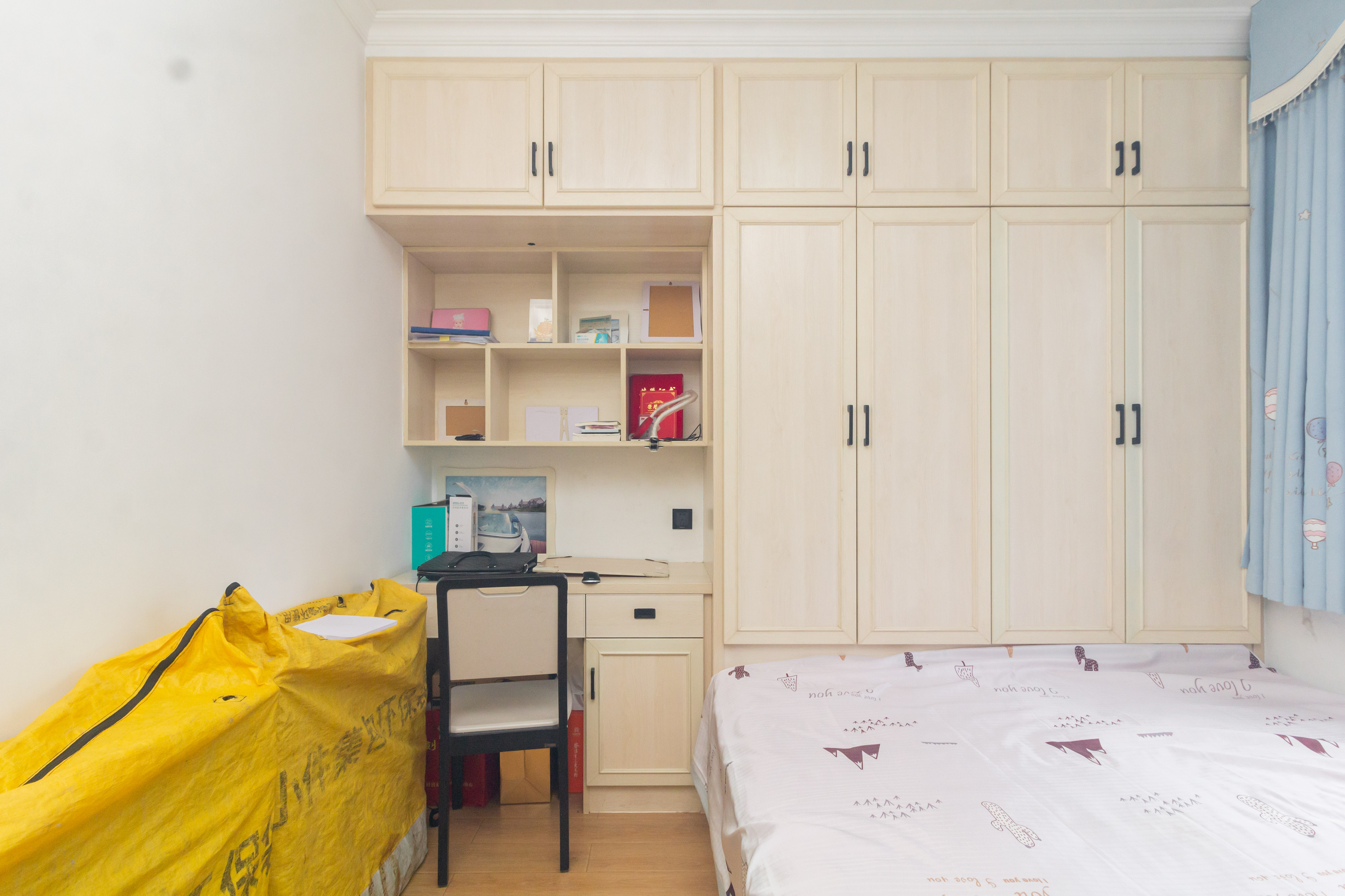 东方美地 4室2厅2卫 106.0万 东方美地 4室2厅2卫 106.0万卧室