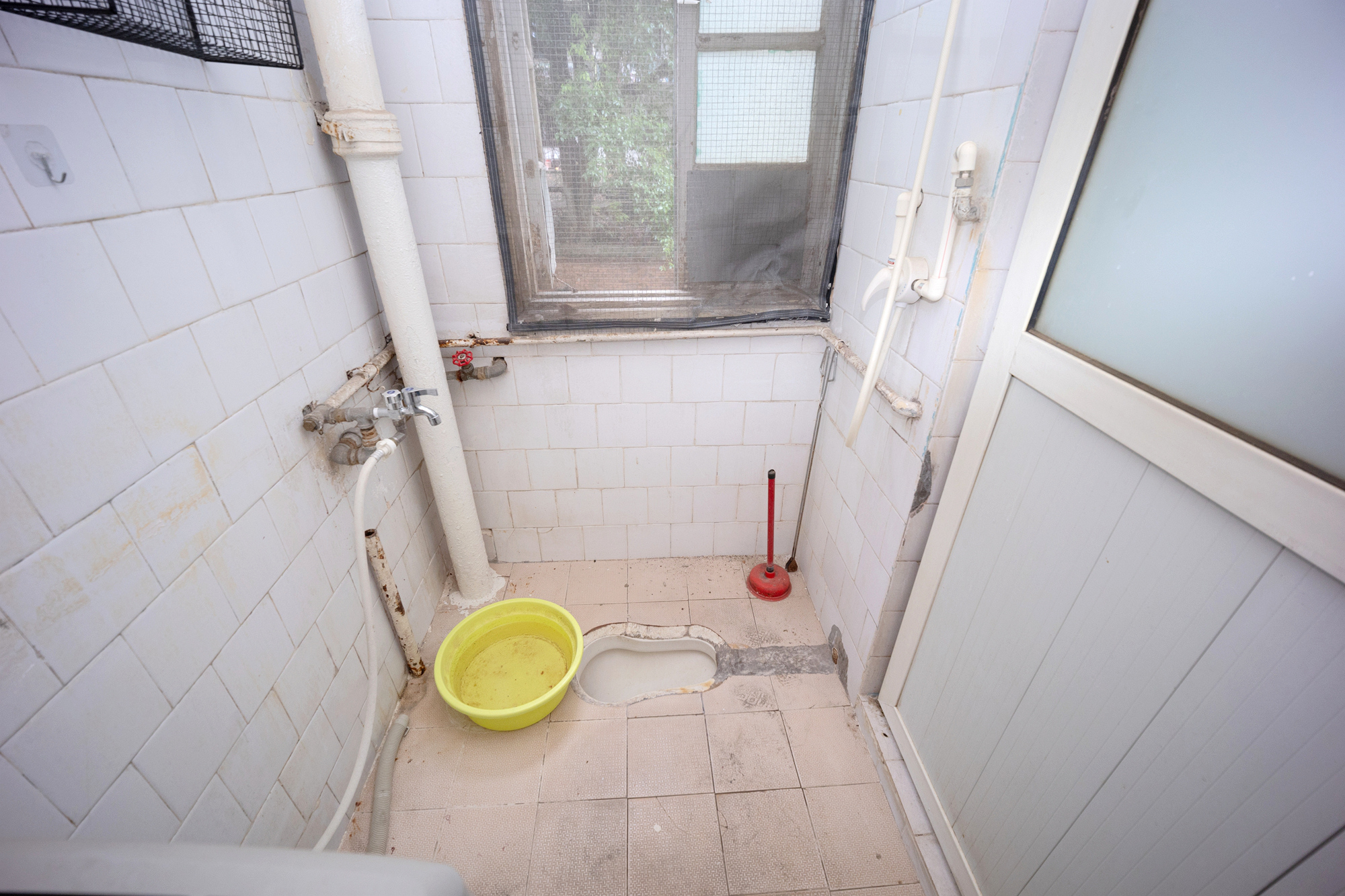 向东南社区 3室1厅1卫 42.8万 向东南社区 3室1厅1卫 42.8万卫生间