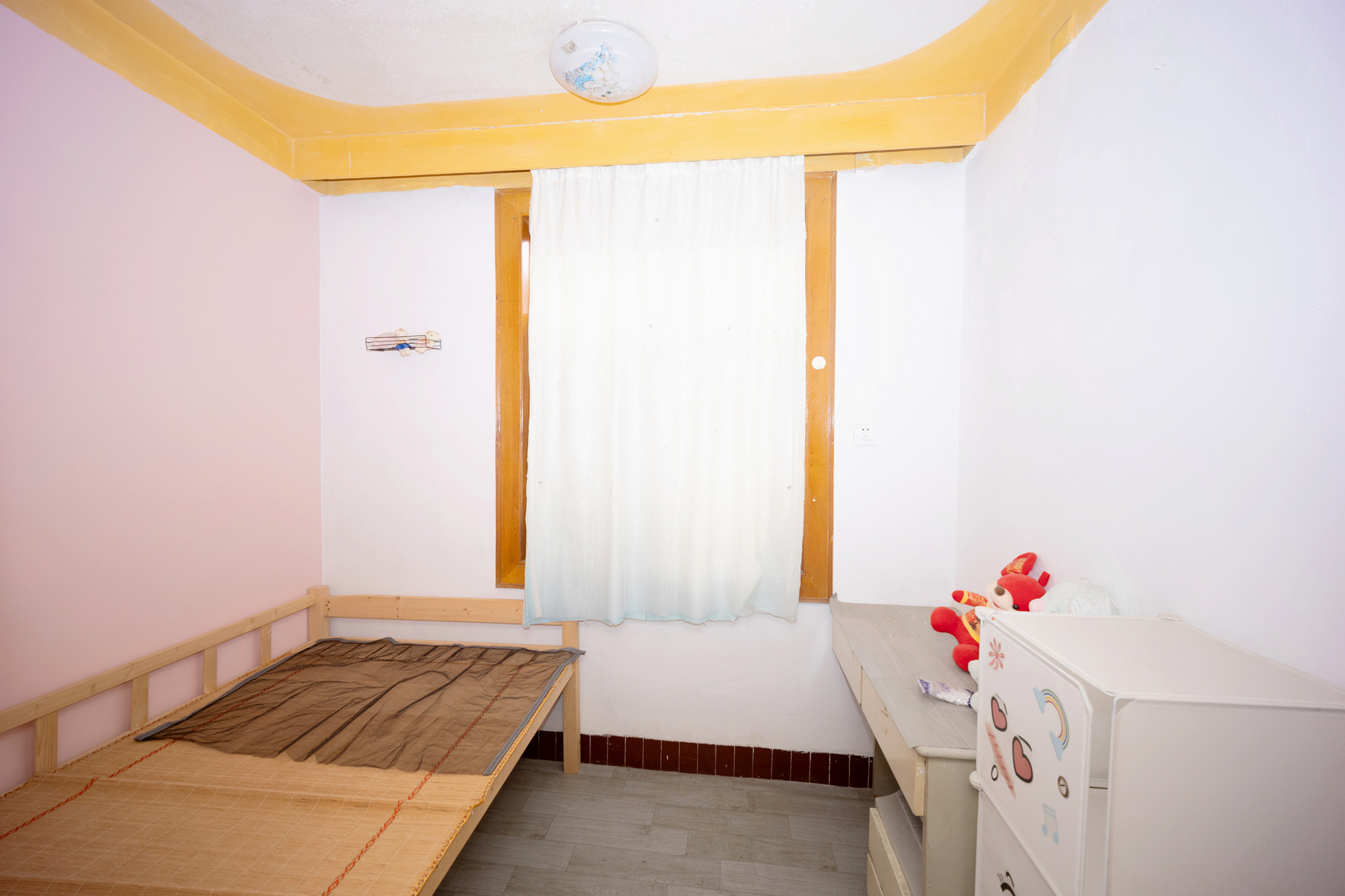 向东南社区 3室1厅1卫 42.8万 向东南社区 3室1厅1卫 42.8万卧室