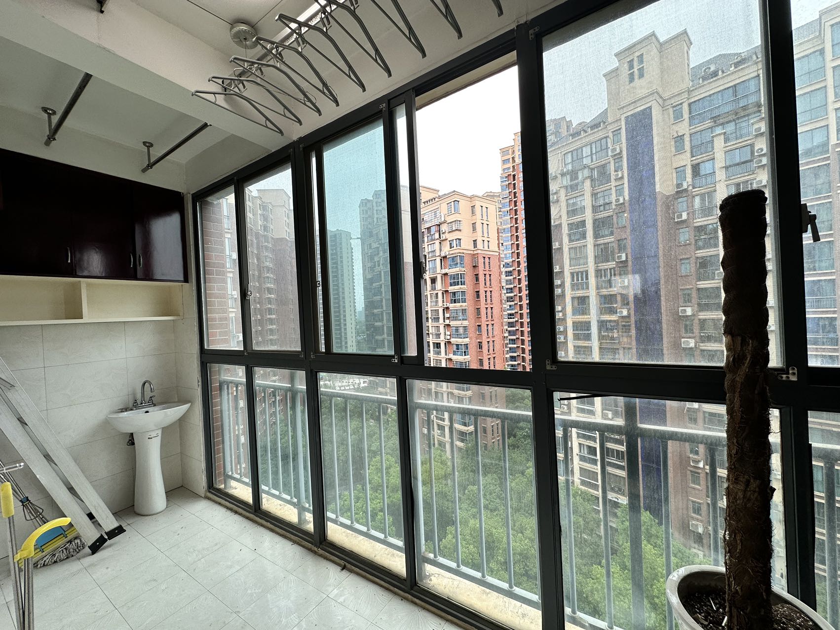 中央皇庭 4室2厅2卫 65.00万 中央皇庭 4室2厅2卫 65.00万室内图