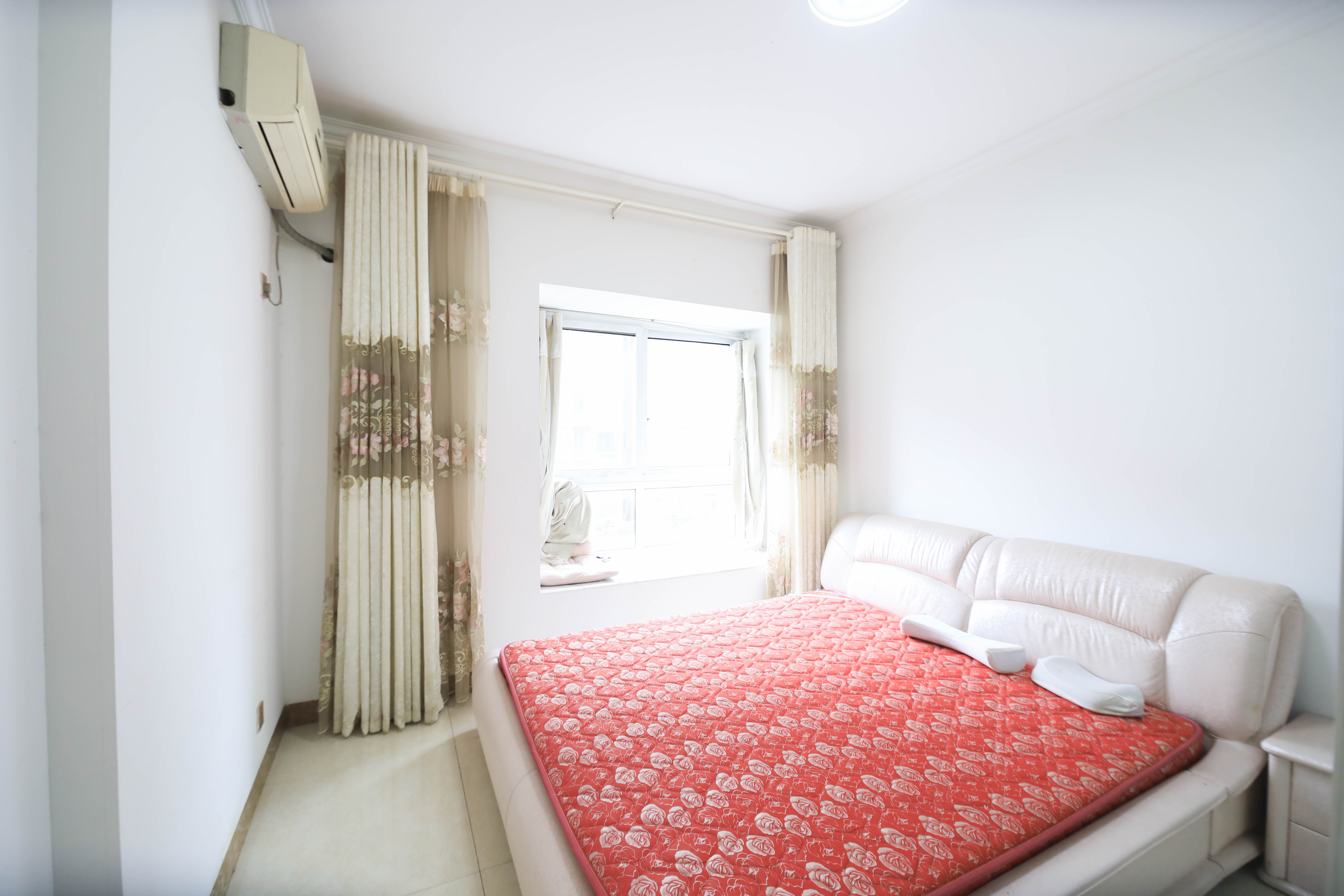 湘府十城（汇财御景湾新寓,汇财国际）  3室2厅1卫    69.0万卧室