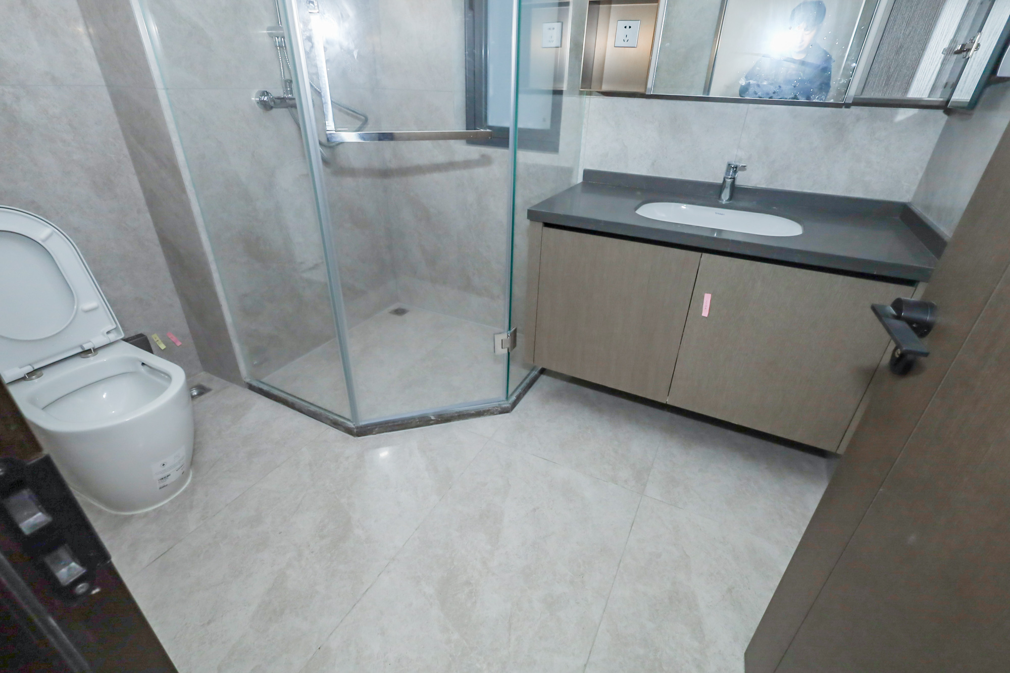 长沙悦府(华润万象城) 4室2厅3卫 568.0万 长沙悦府(华润万象城) 4室2厅3卫 568.0万卫生间