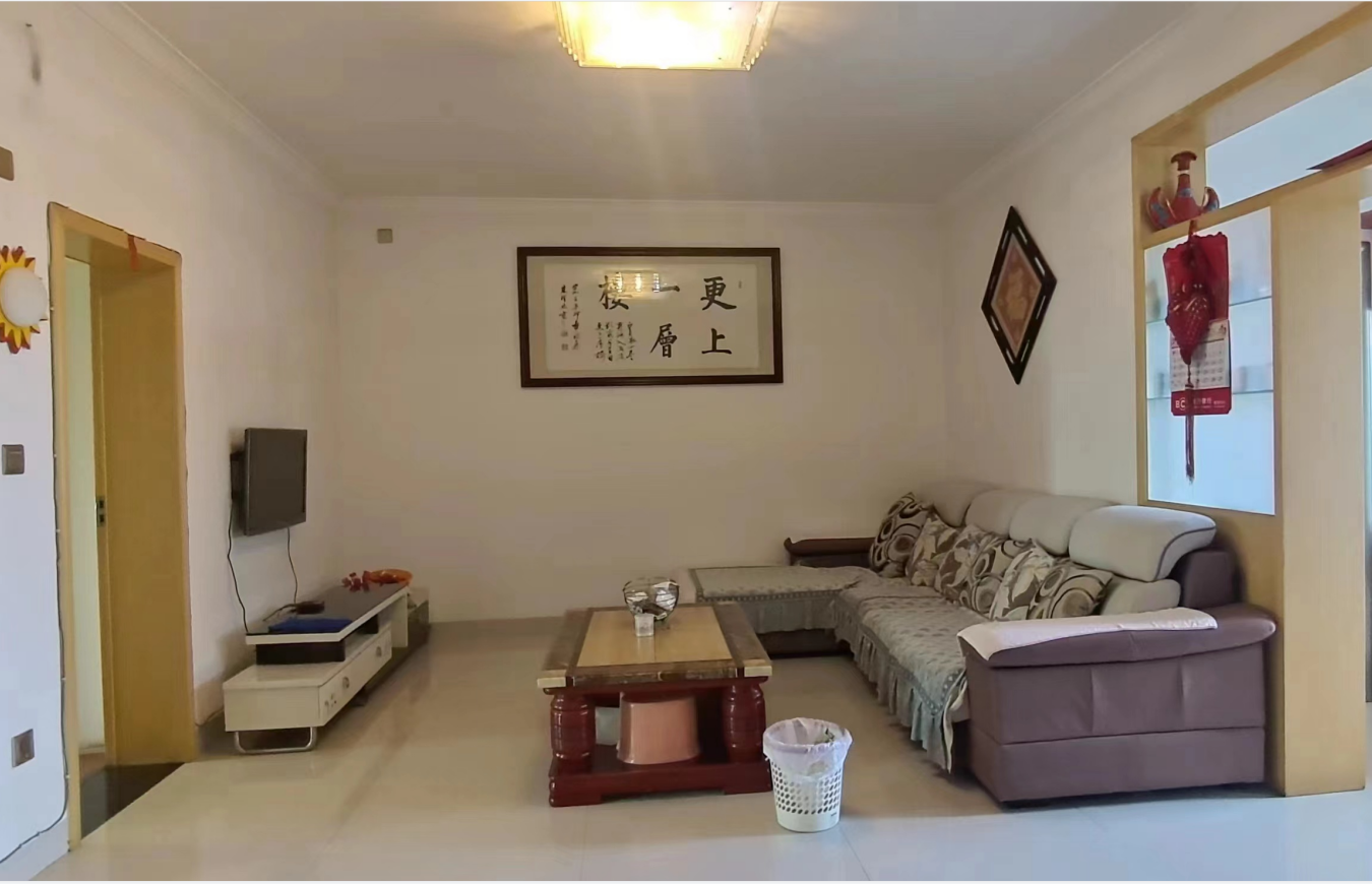 天源生活区(也叫棉纺厂单位房) 3室2厅1卫 37.0万 天源生活区(也叫棉纺厂单位房) 3室2厅1卫 37.0万室内图