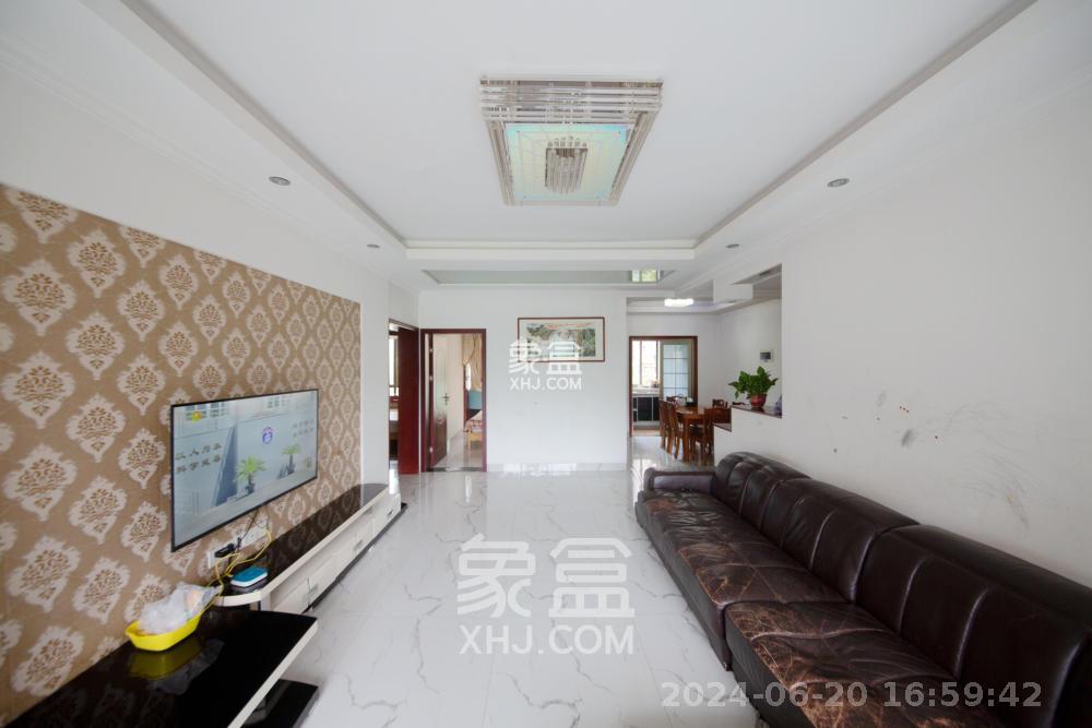 新华都万家城  3室2厅2卫   2800.00元/月室内图
