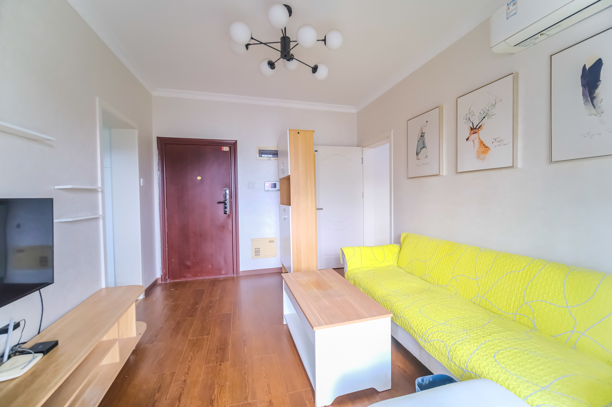 花样年华  1室1厅1卫    36.8万 花样年华  1室1厅1卫    36.8万客厅