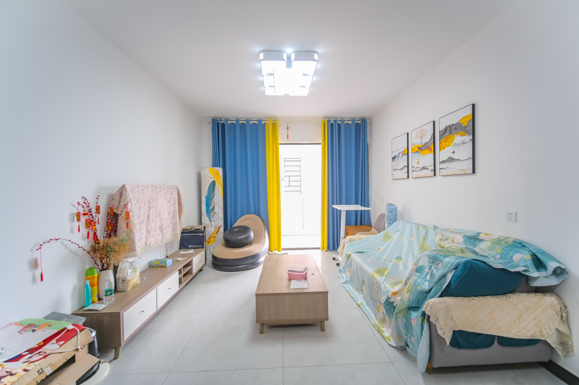 星雅美辰  3室2厅2卫    97.8万 星雅美辰  3室2厅2卫    97.8万客厅