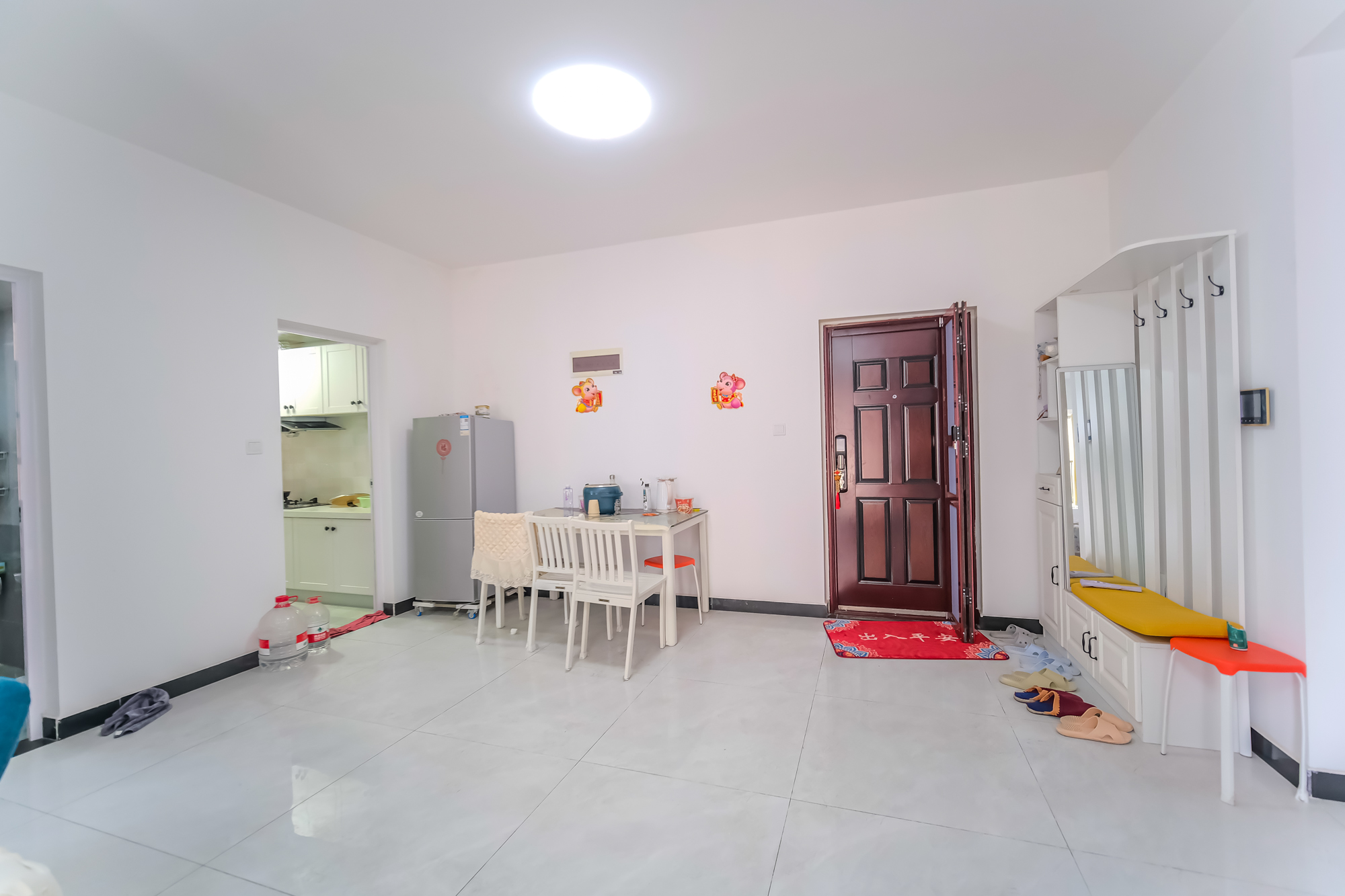 星雅美辰  3室2厅2卫    97.8万 星雅美辰  3室2厅2卫    97.8万客厅