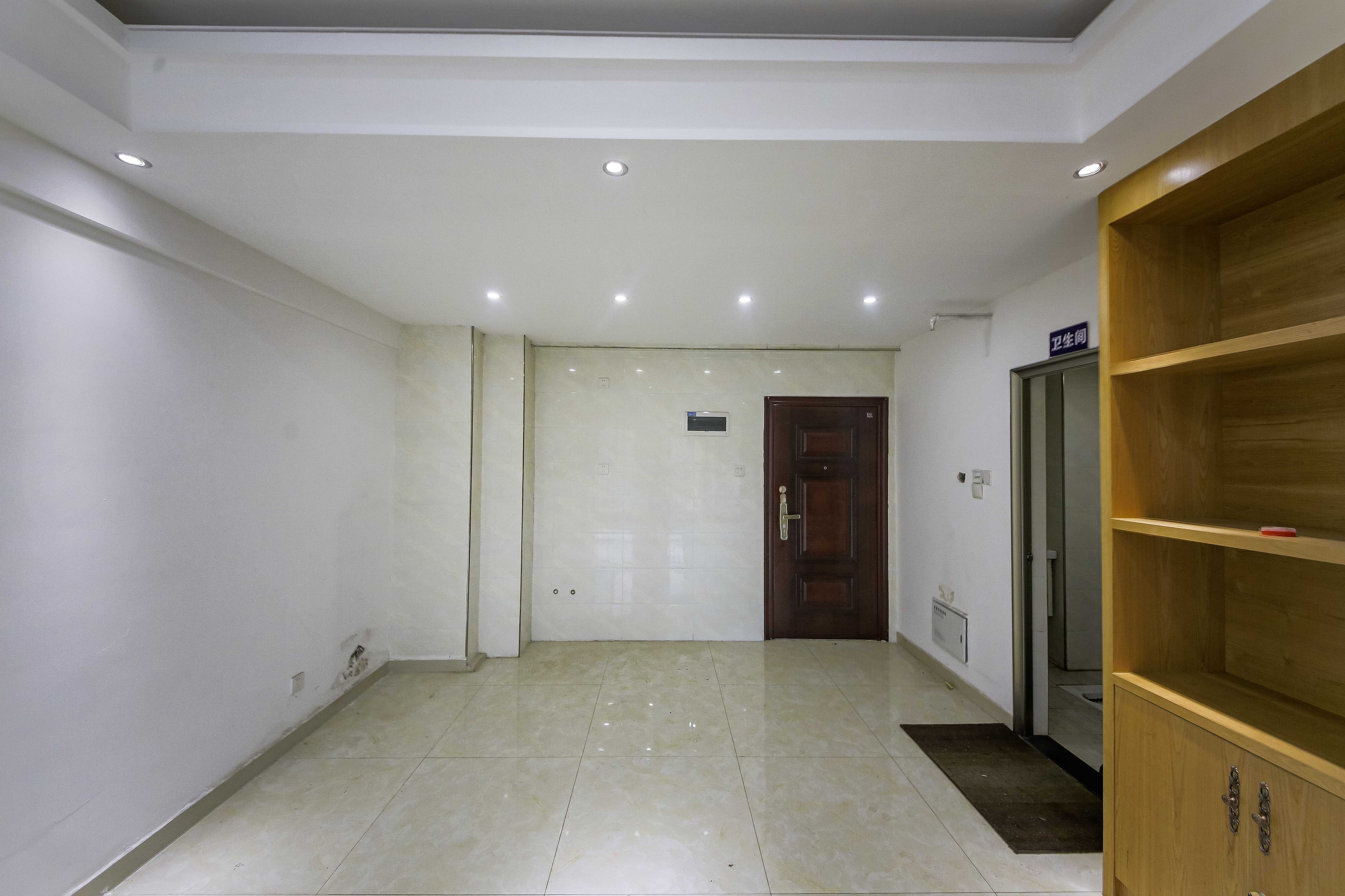 才子嘉都 2室1厅1卫 33.0万 才子嘉都 2室1厅1卫 33.0万客厅