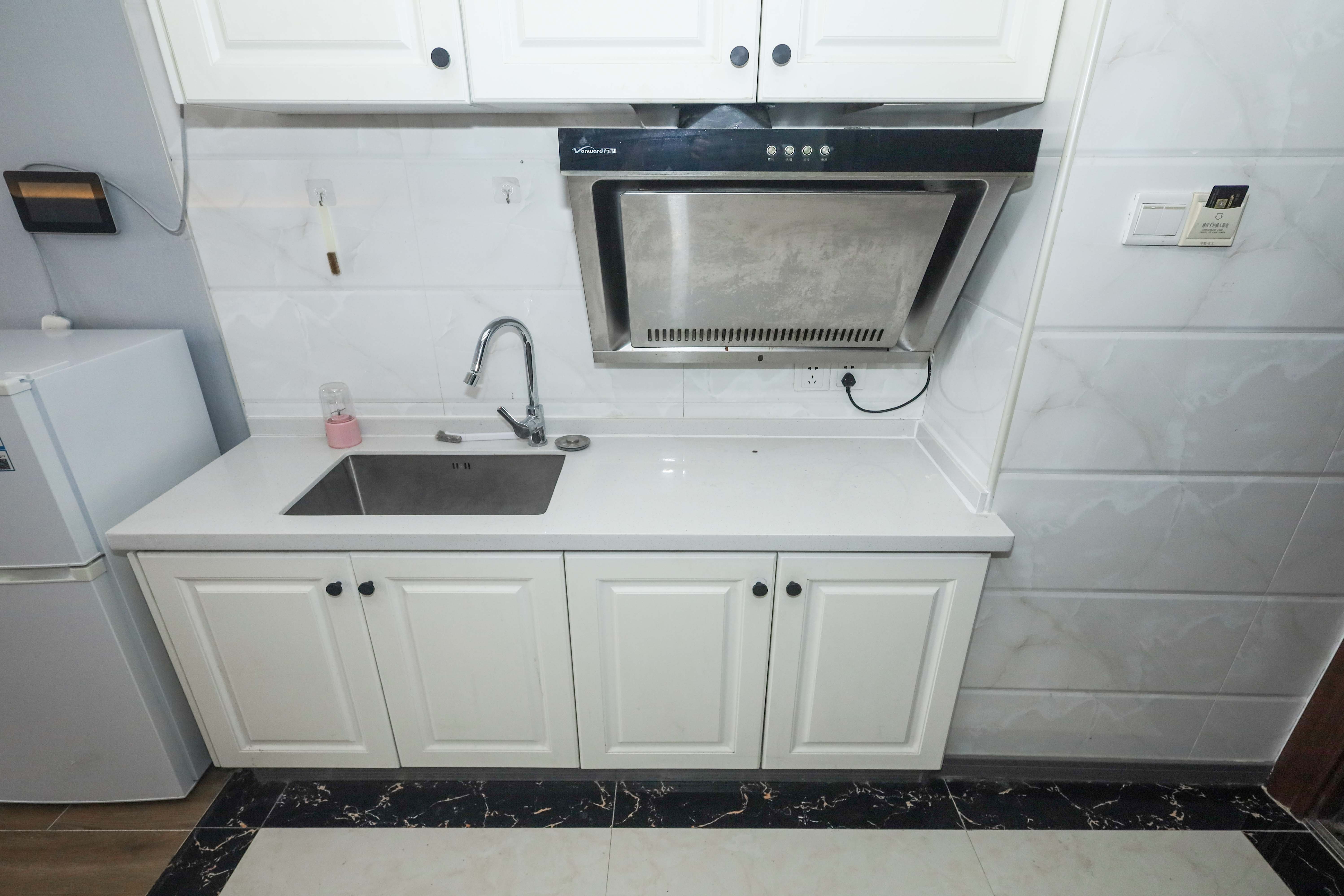 保利麓谷林语I区  1室1厅1卫    28.0万 保利麓谷林语I区  1室1厅1卫    28.0万厨房