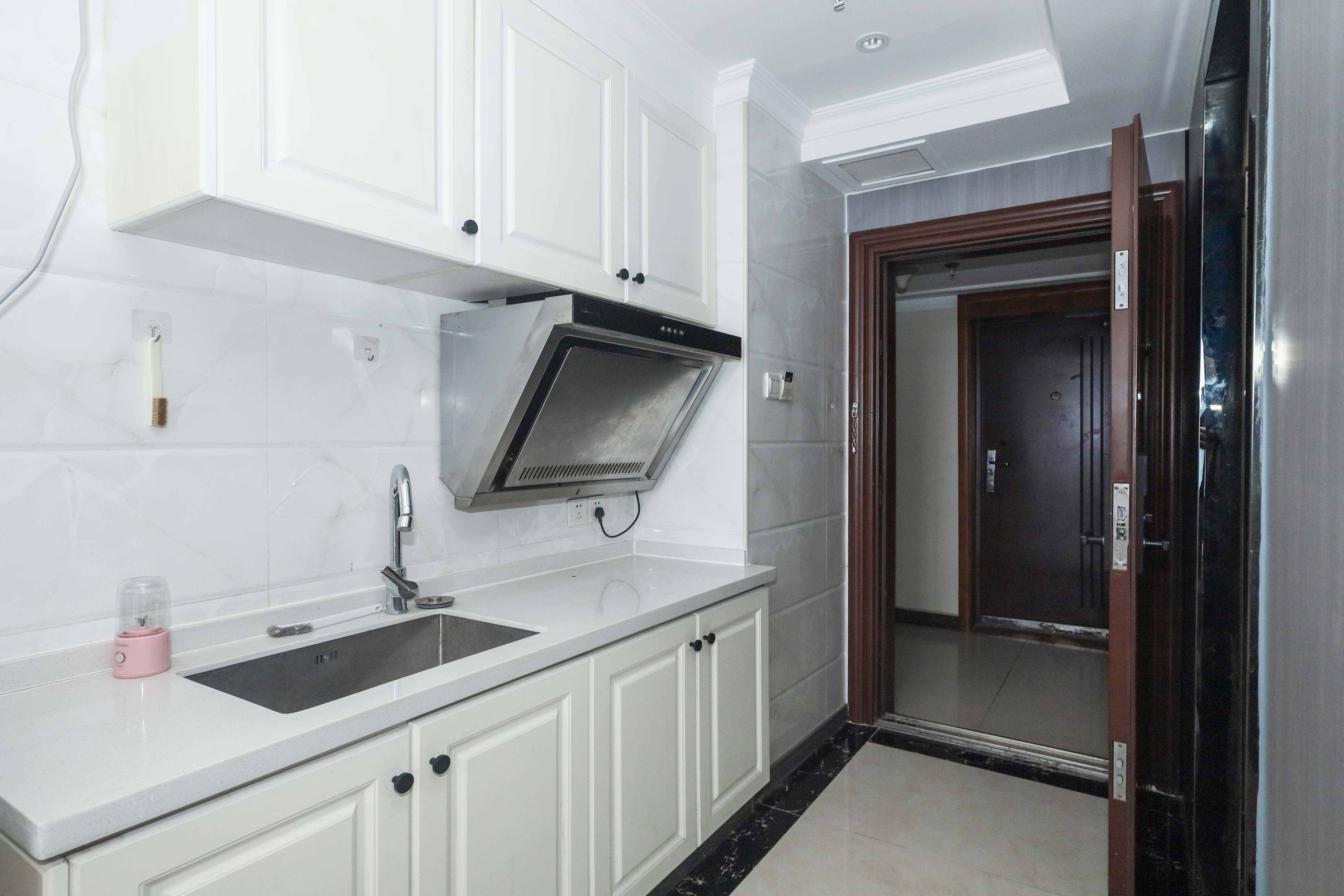 保利麓谷林语I区  1室1厅1卫    28.0万 保利麓谷林语I区  1室1厅1卫    28.0万厨房