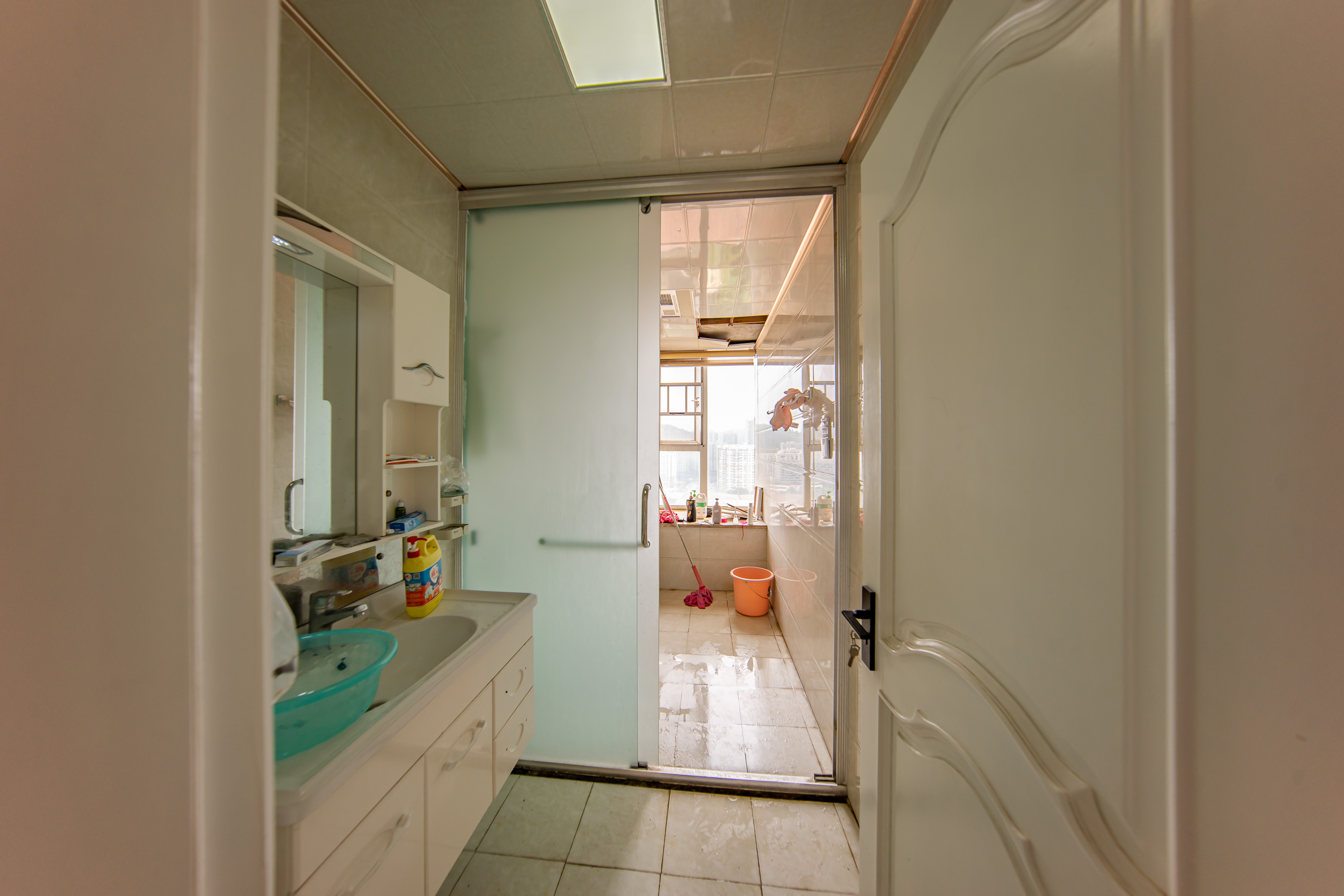 金鼎公园尚 3室2厅2卫 69.8万 金鼎公园尚 3室2厅2卫 69.8万卫生间