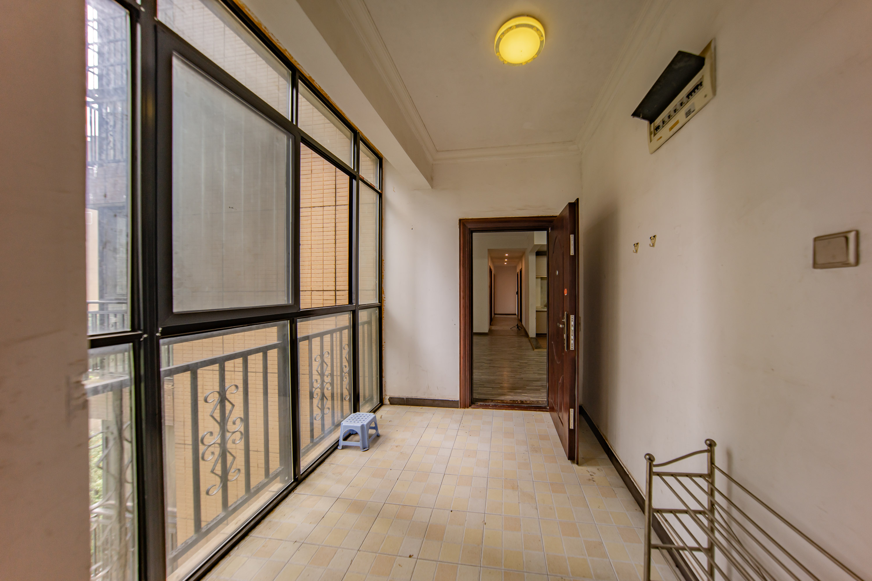 金鼎公园尚  4室2厅1卫    110.0万其他