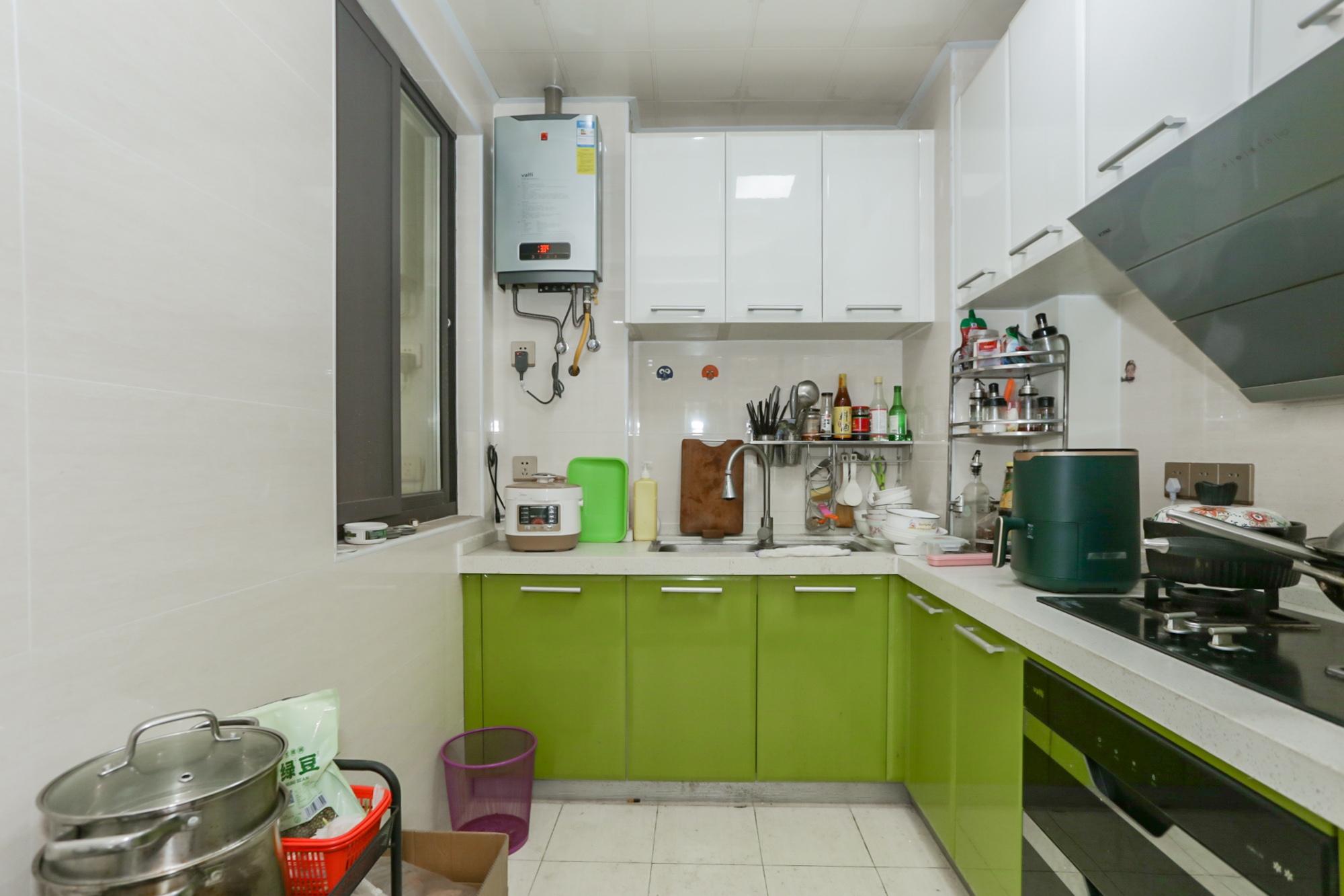 钰龙天下二期(钰龙佳园) 3室2厅2卫 182.0万 钰龙天下二期(钰龙佳园) 3室2厅2卫 182.0万厨房