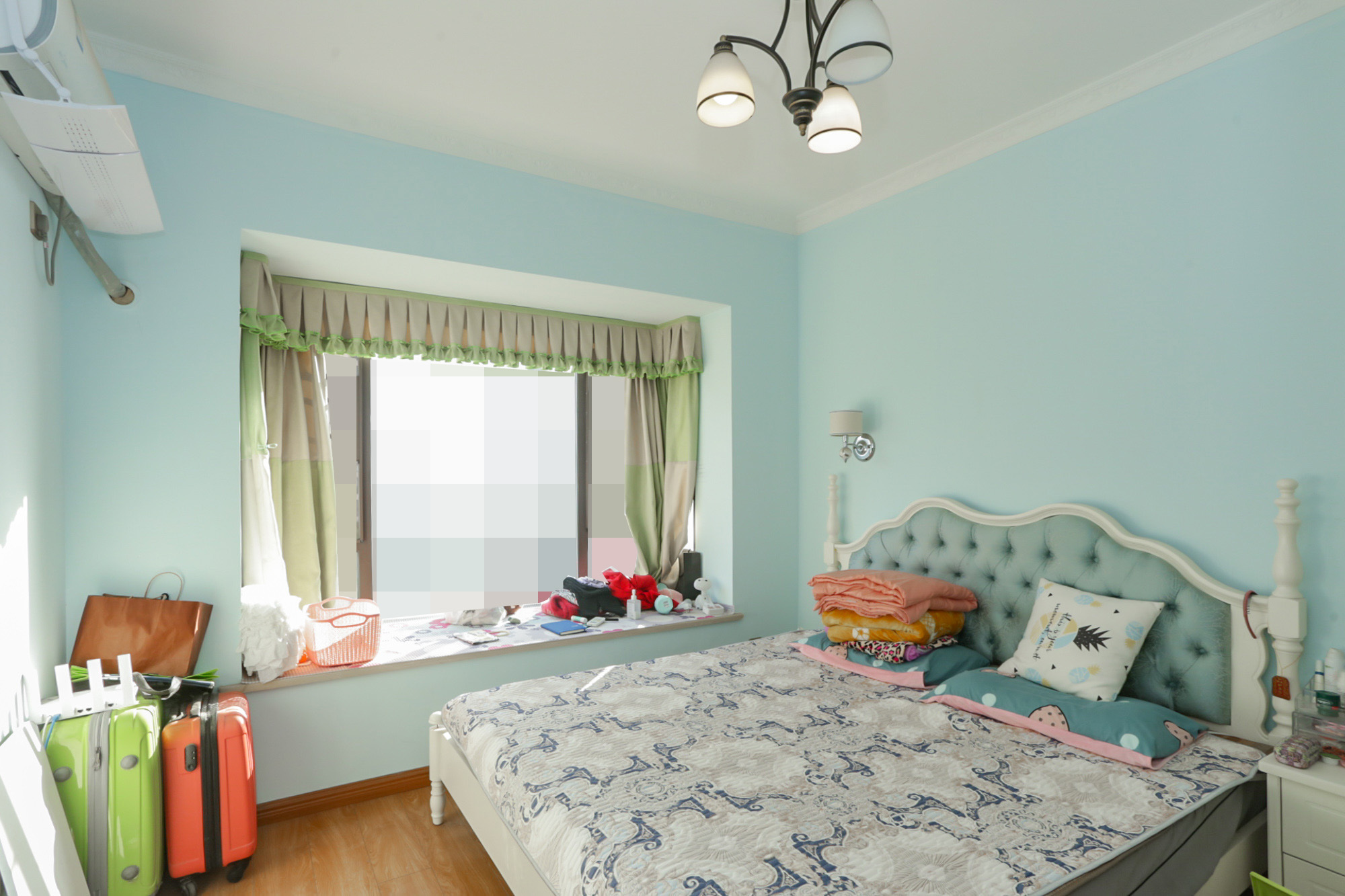 钰龙天下二期(钰龙佳园) 3室2厅2卫 182.0万 钰龙天下二期(钰龙佳园) 3室2厅2卫 182.0万卧室