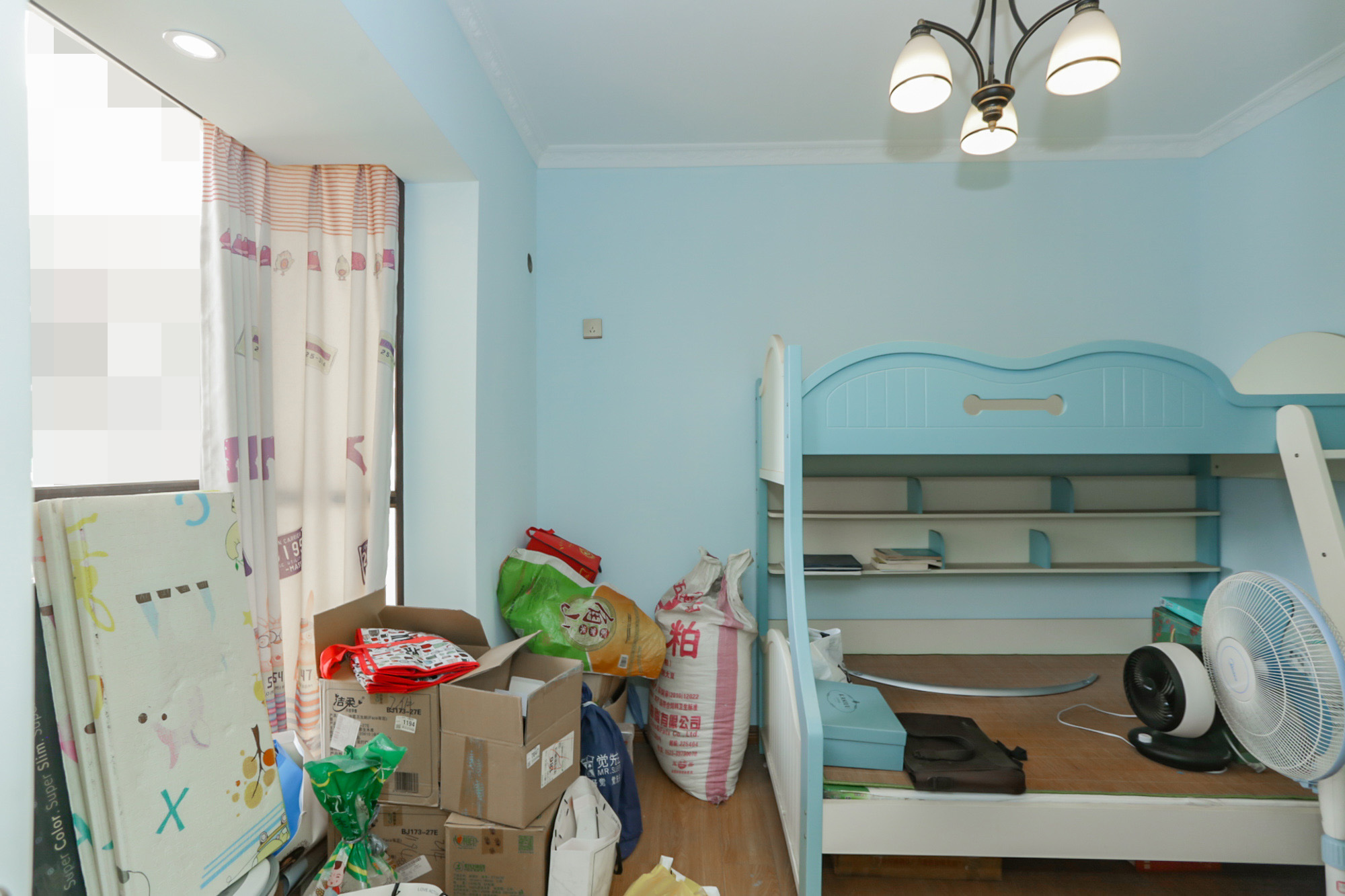 钰龙天下二期(钰龙佳园) 3室2厅2卫 182.0万 钰龙天下二期(钰龙佳园) 3室2厅2卫 182.0万卧室