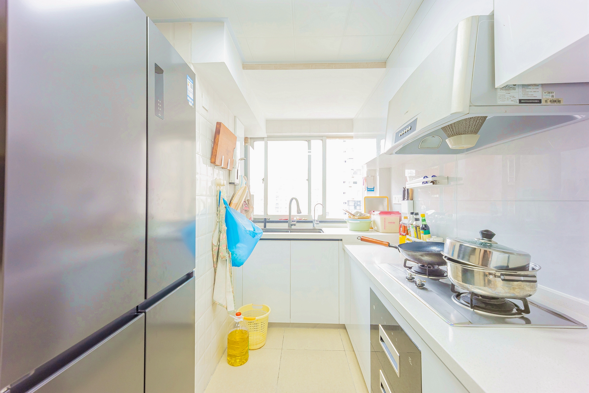 宏景名厦  3室2厅1卫    78.0万 宏景名厦  3室2厅1卫    78.0万厨房