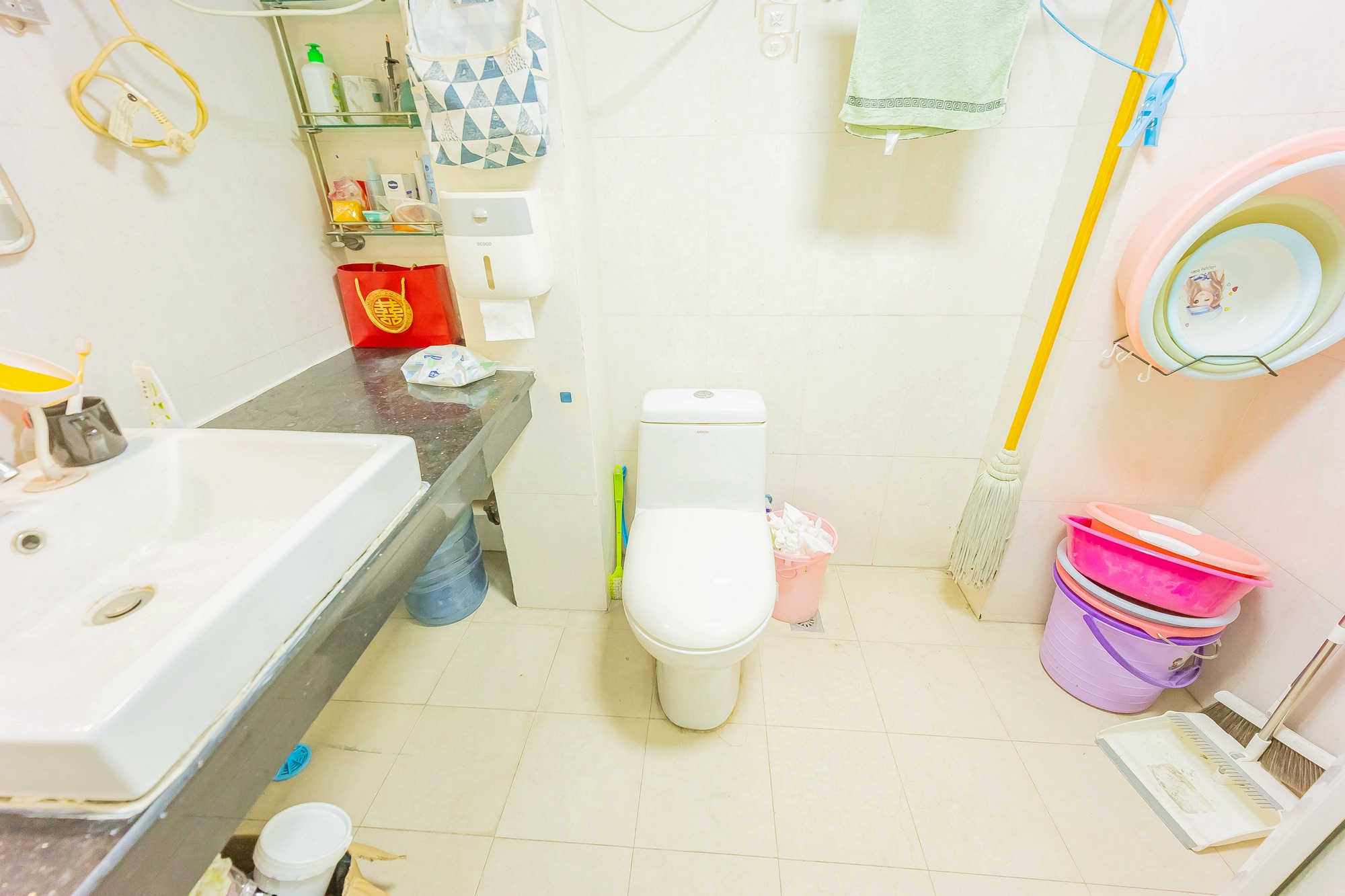 宏景名厦  3室2厅1卫    78.0万 宏景名厦  3室2厅1卫    78.0万卫生间