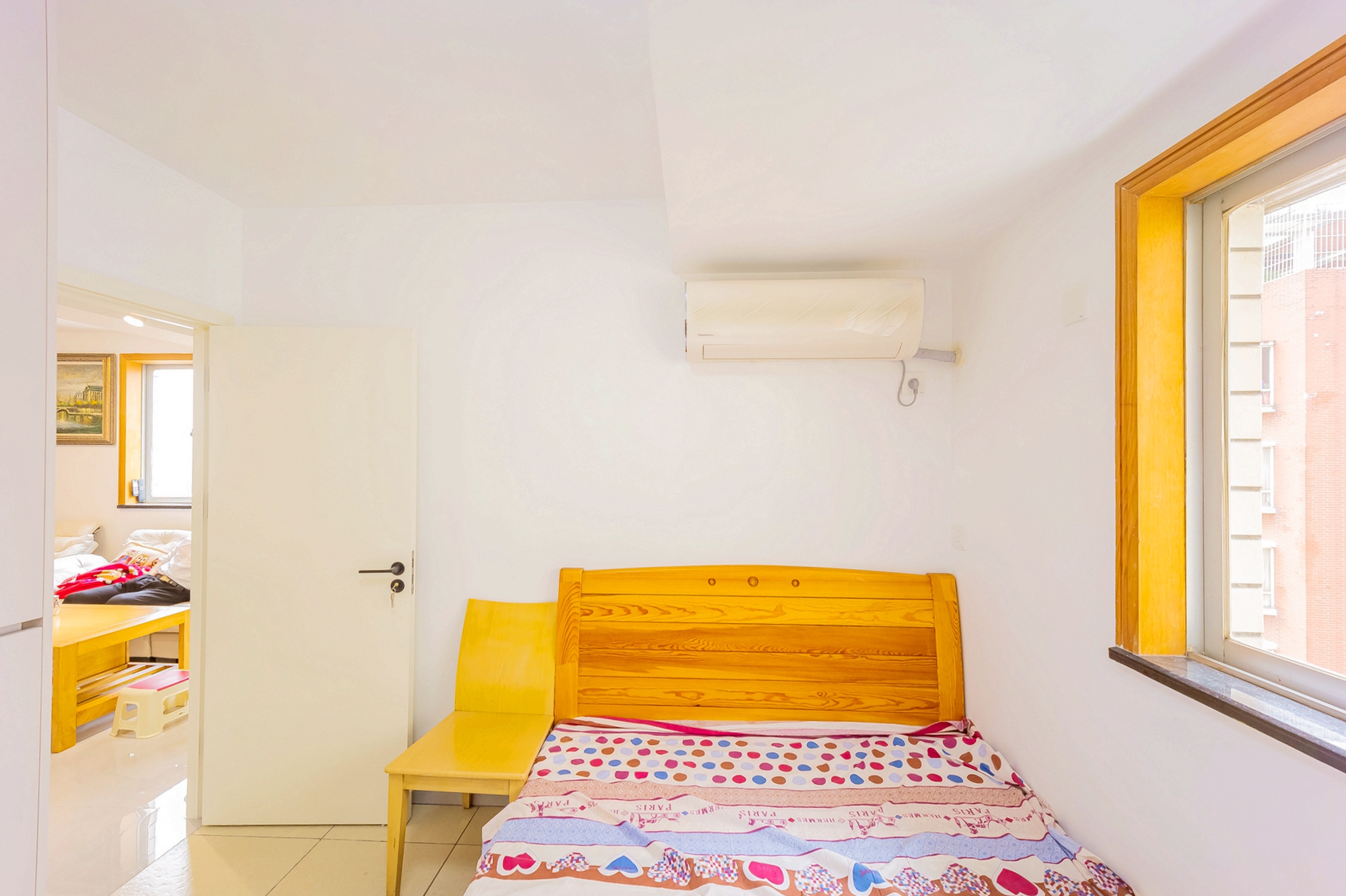 宏景名厦  3室2厅1卫    78.0万 宏景名厦  3室2厅1卫    78.0万卧室