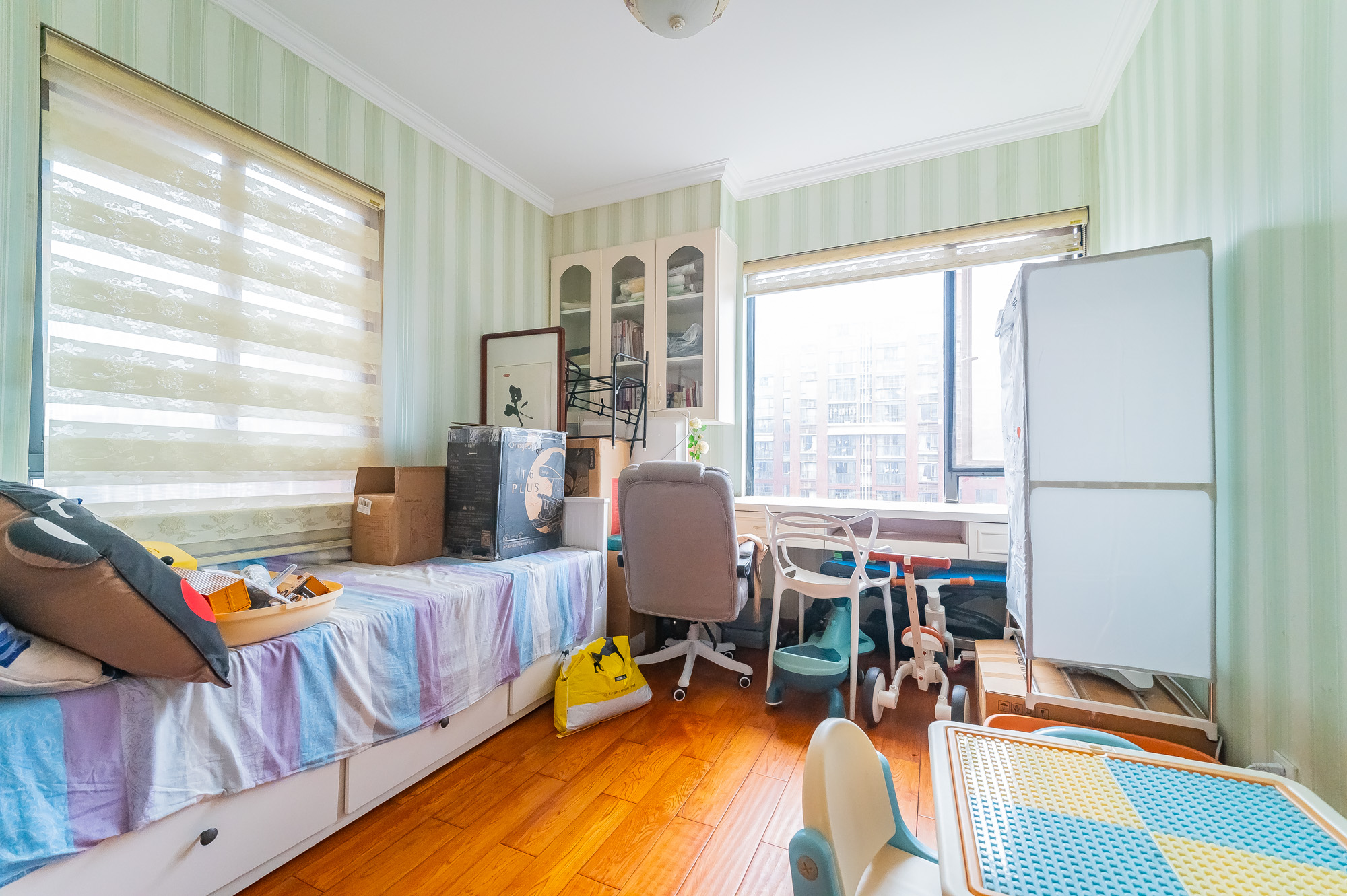 华润凤凰城二期 4室2厅1卫 138.0万 华润凤凰城二期 4室2厅1卫 138.0万卧室