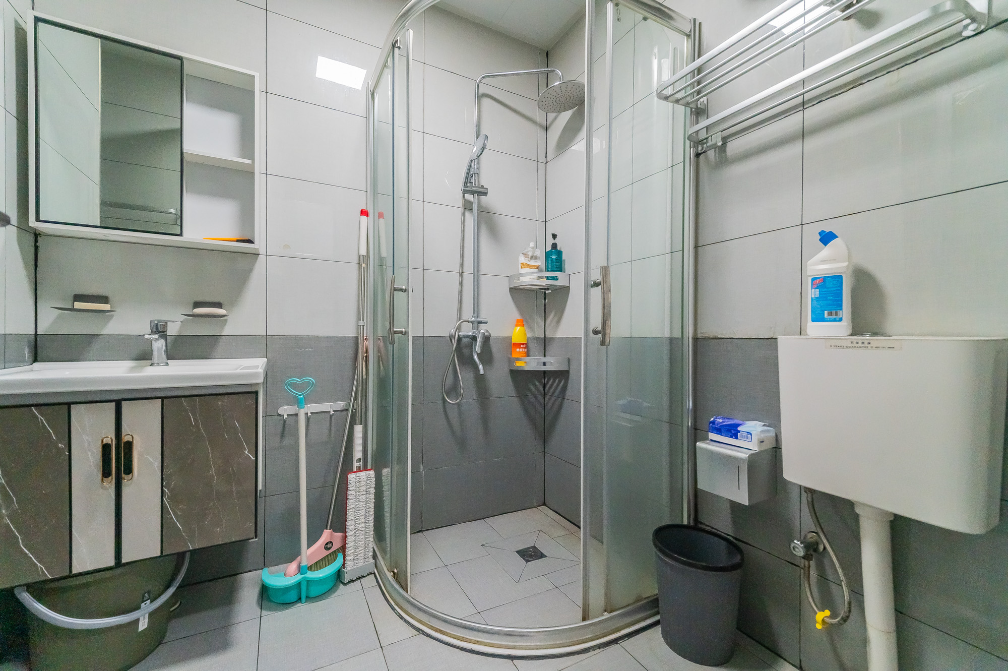 中建悦和城  1室1厅1卫    32.7万卫生间