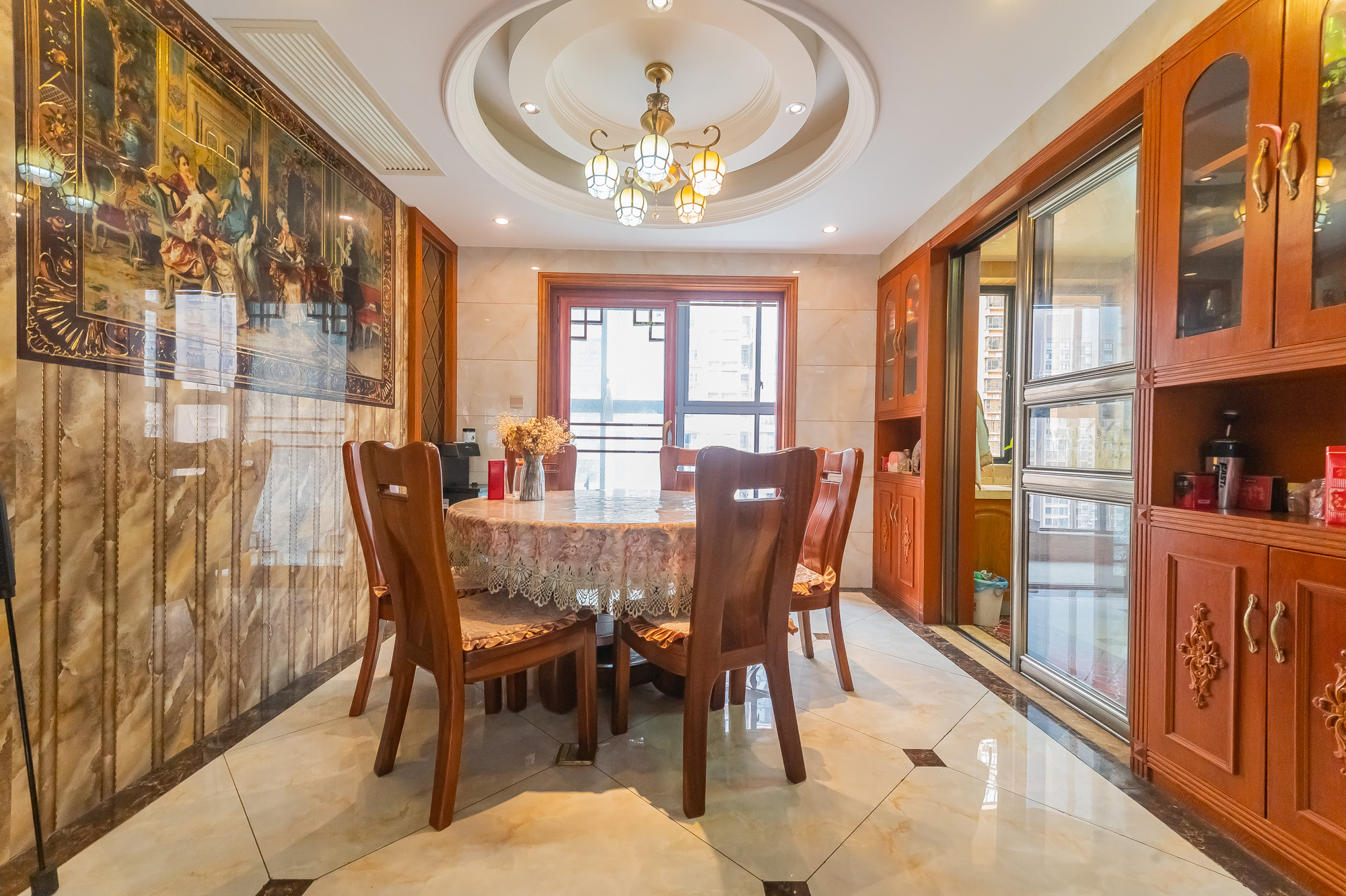 深业睿城  4室2厅2卫    128.0万 深业睿城  4室2厅2卫    128.0万客厅