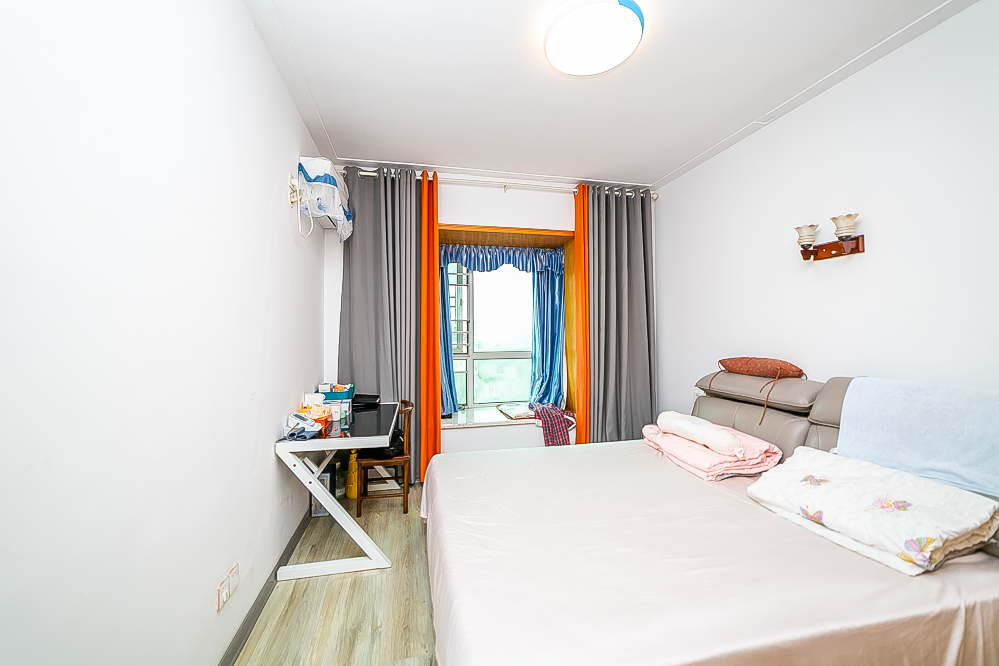 万事佳景园  2室2厅1卫    58.0万卧室