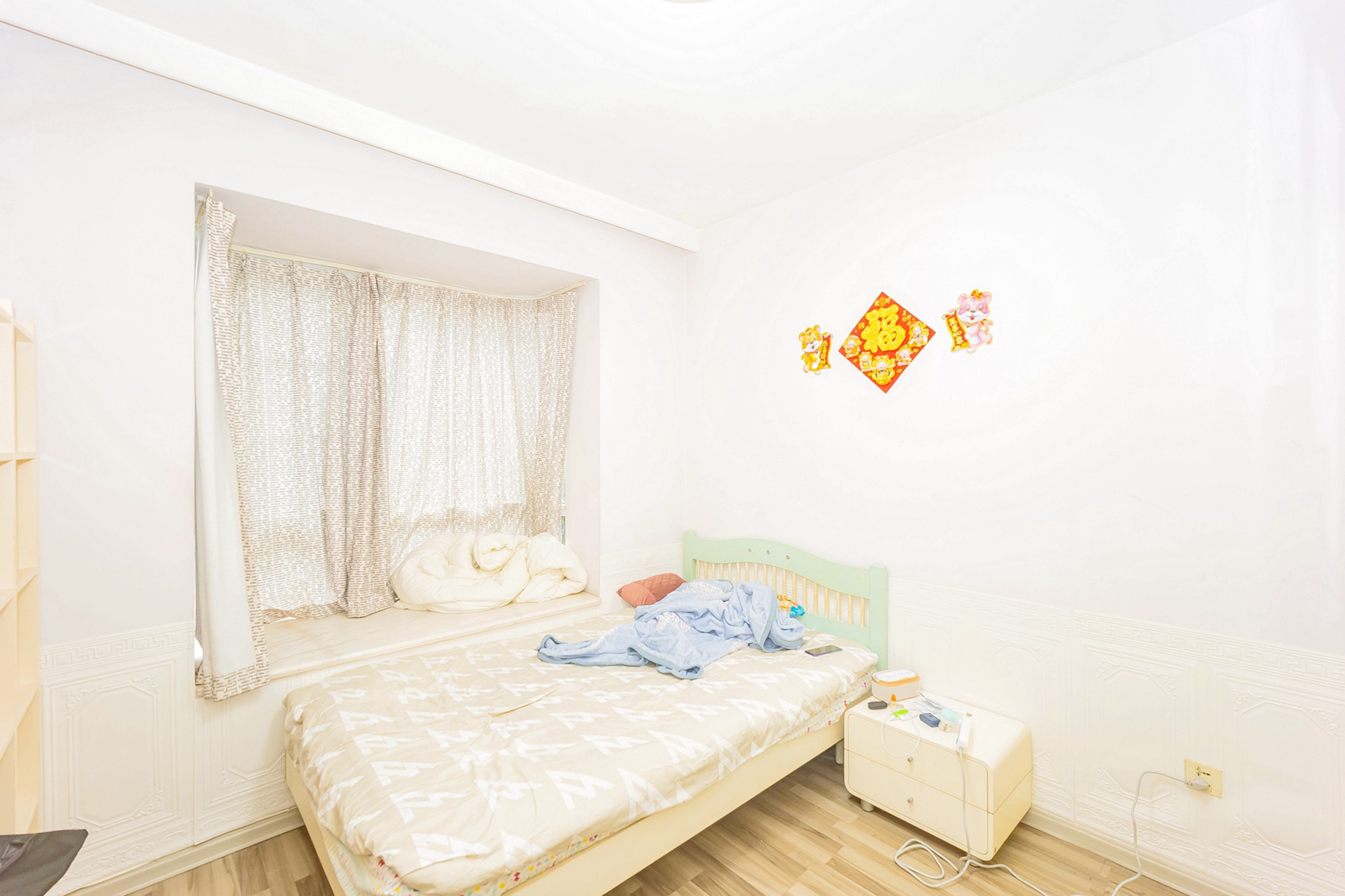 鸿铭中心 3室2厅2卫 106.0万 鸿铭中心 3室2厅2卫 106.0万卧室