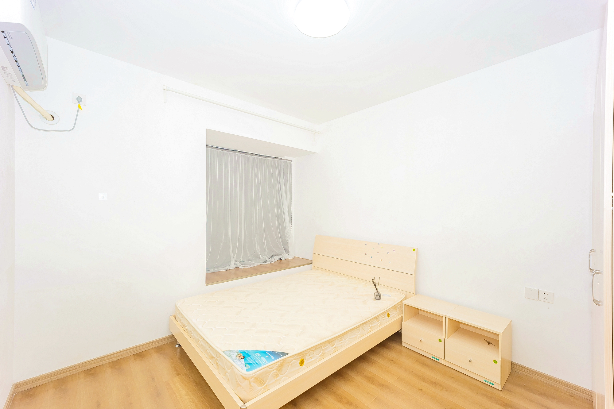 建发中央公园（建发美地）  3室2厅1卫    121.0万卧室