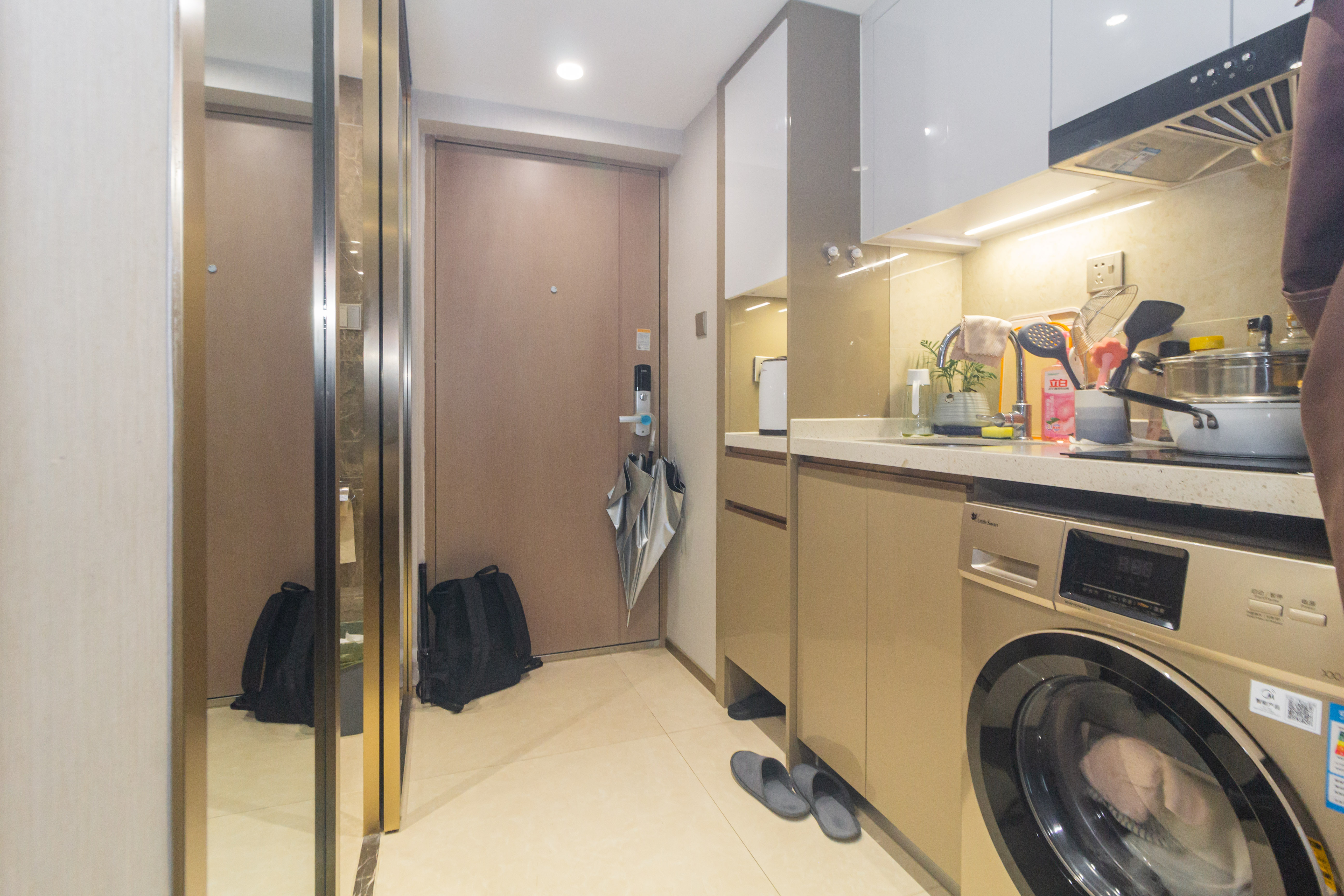 华远海蓝郡  2室1厅1卫    29.8万 华远海蓝郡  2室1厅1卫    29.8万厨房