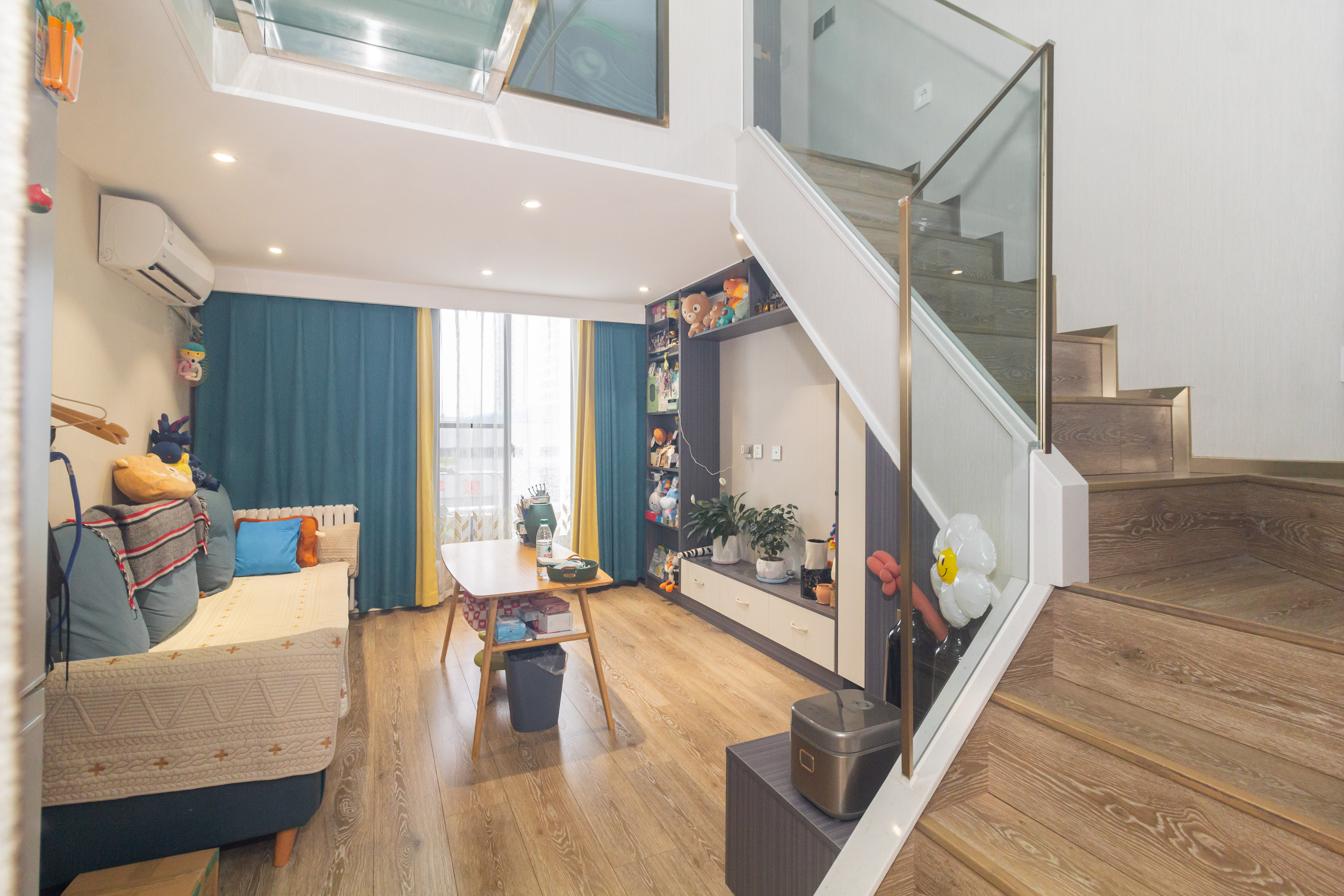 华远海蓝郡  2室1厅1卫    29.8万 华远海蓝郡  2室1厅1卫    29.8万客厅