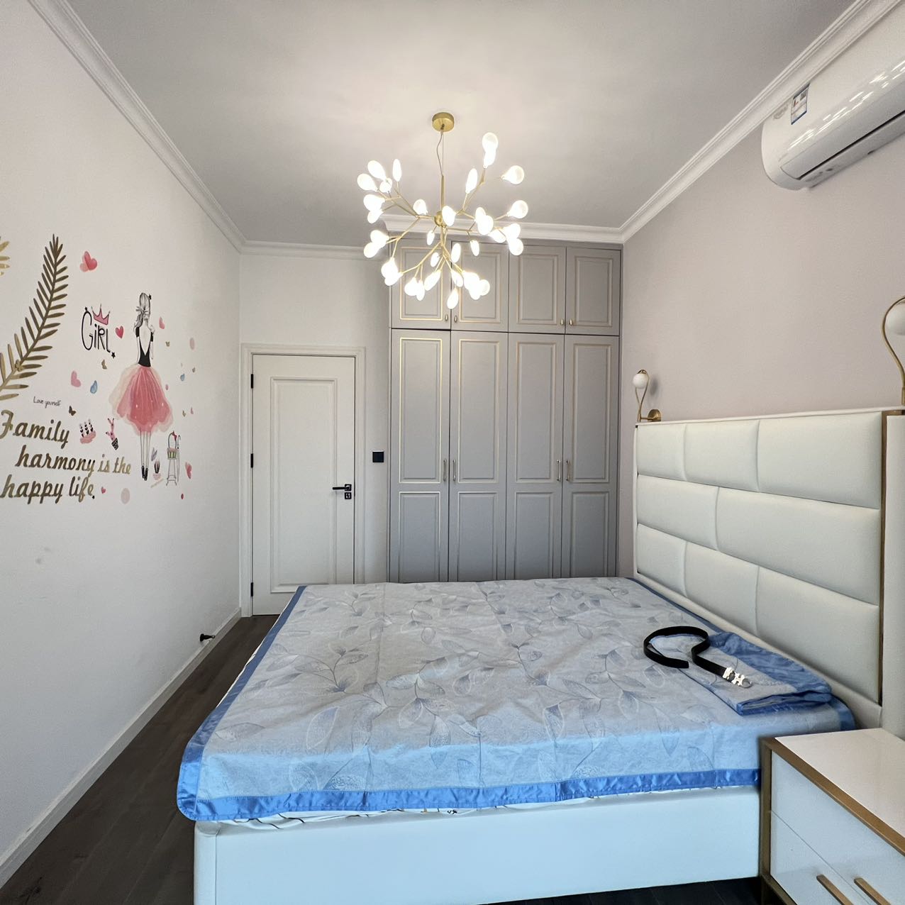 亿都漫城 3室2厅1卫 80.8万 亿都漫城 3室2厅1卫 80.8万室内图