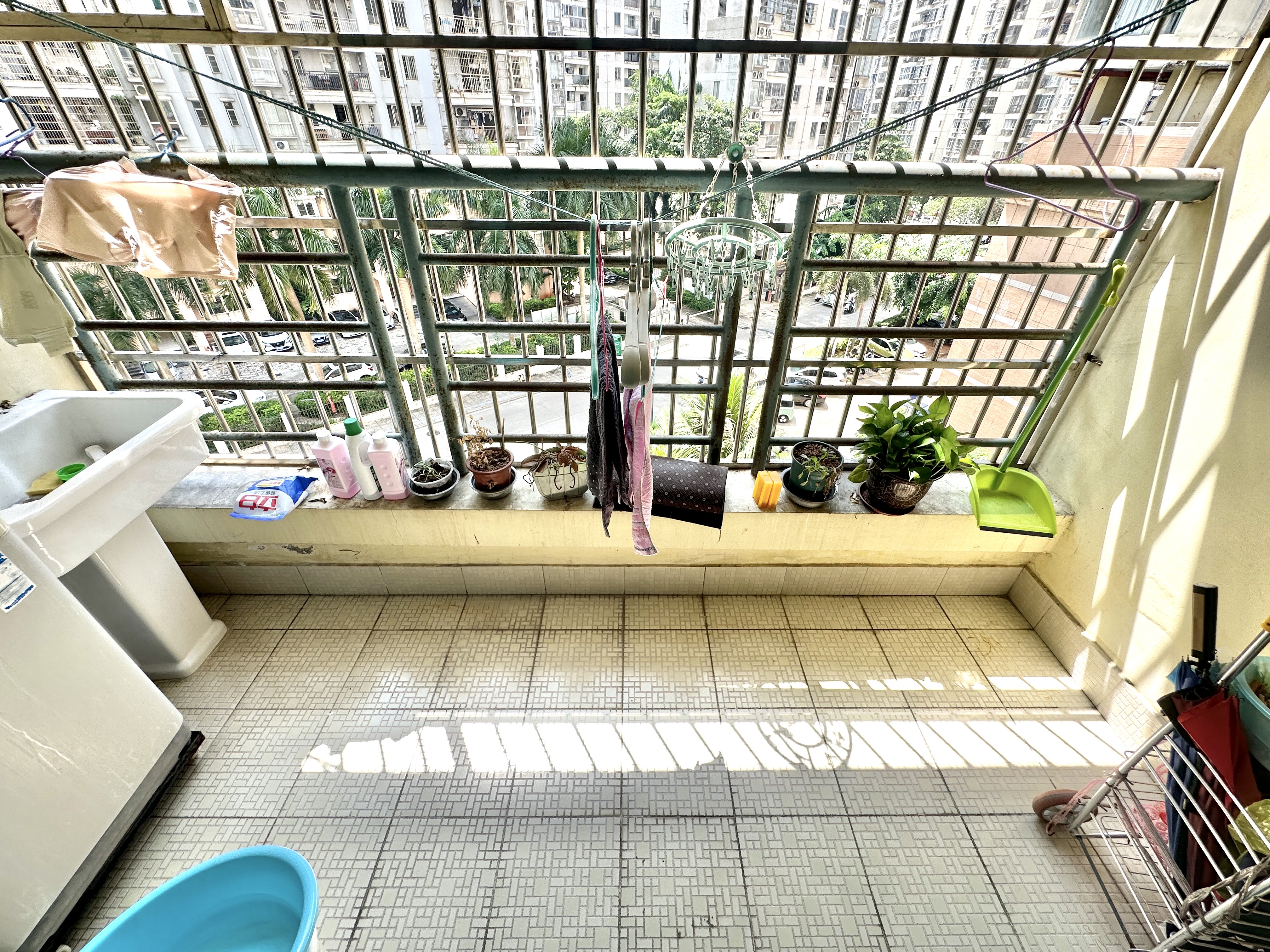 富骅大厦 2室1厅1卫 79.80万 富骅大厦 2室1厅1卫 79.80万阳台