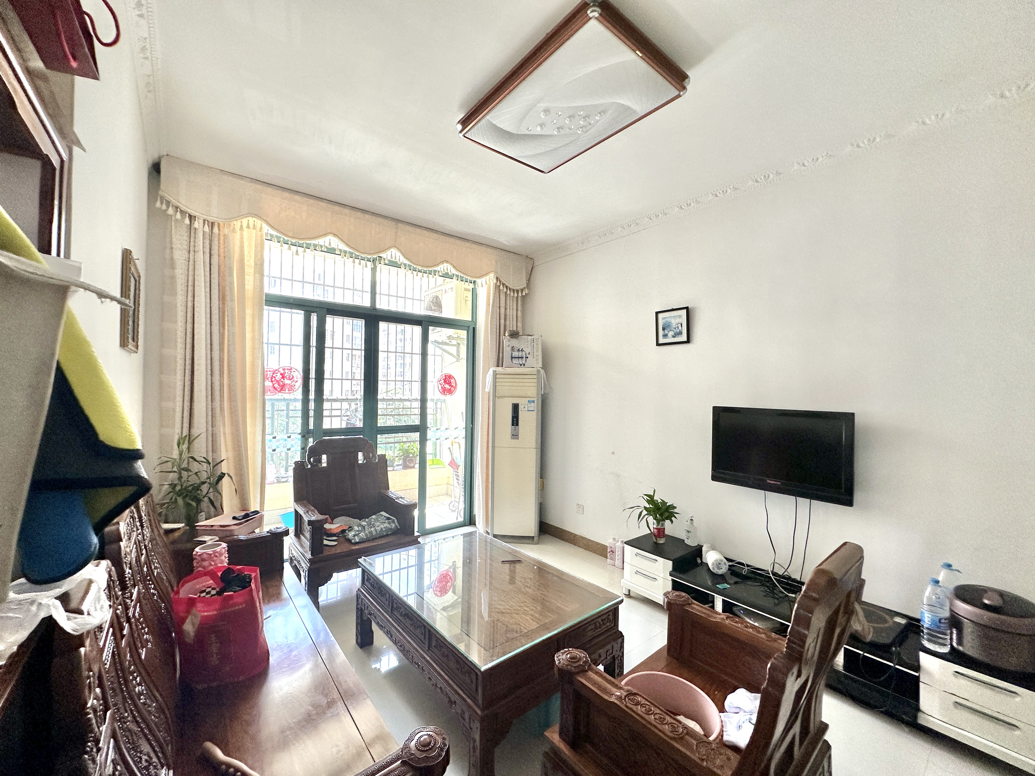 富骅大厦 2室1厅1卫 79.80万 富骅大厦 2室1厅1卫 79.80万客厅